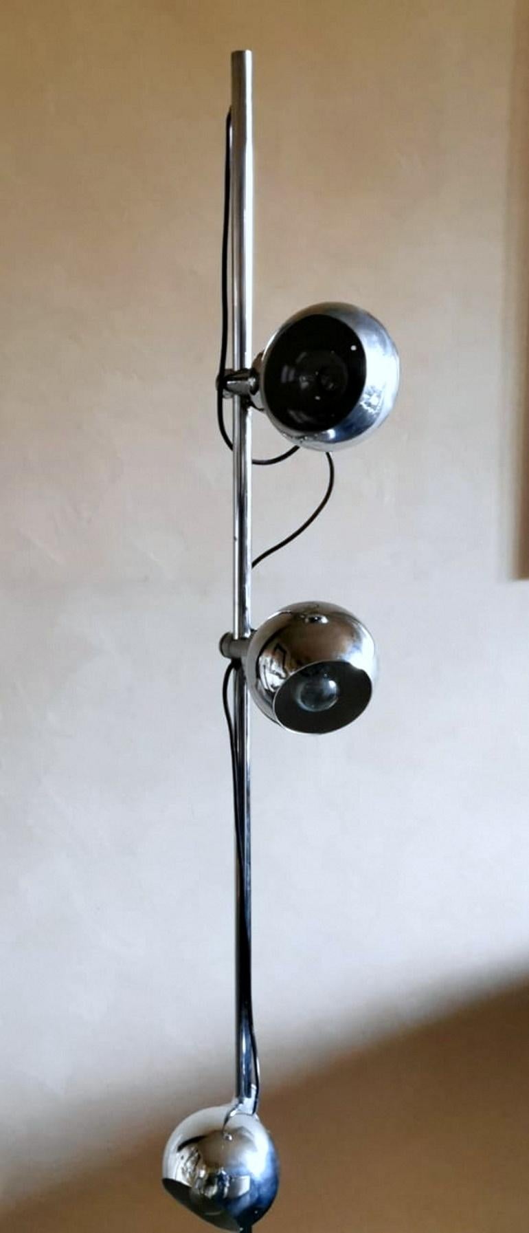 Polished Goffredo Reggiani Italian Designer Floor Lamp Space Age Style in Chromed Metal For Sale