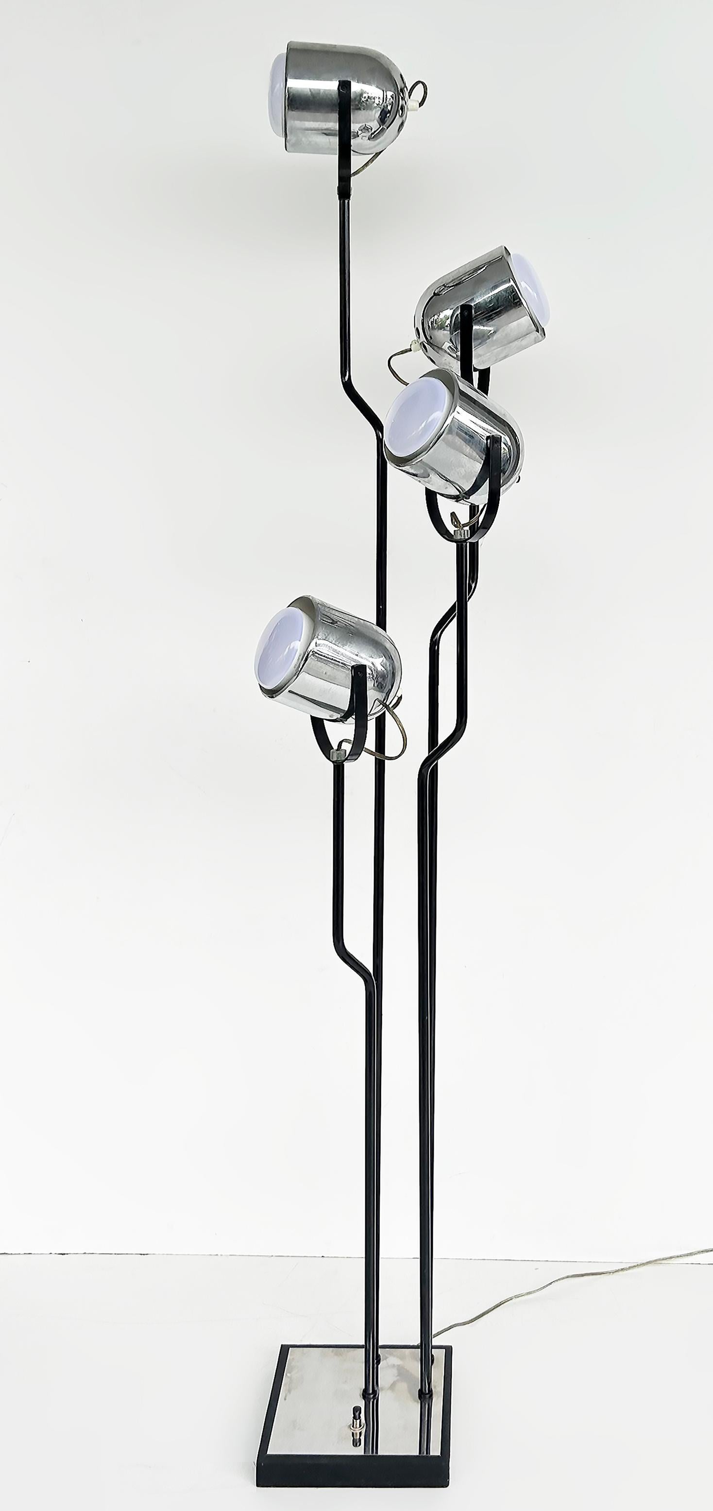 Chrome Goffredo Reggiani Italian Floor Lamp, 4 Adjustable, Pivoting Lights For Sale