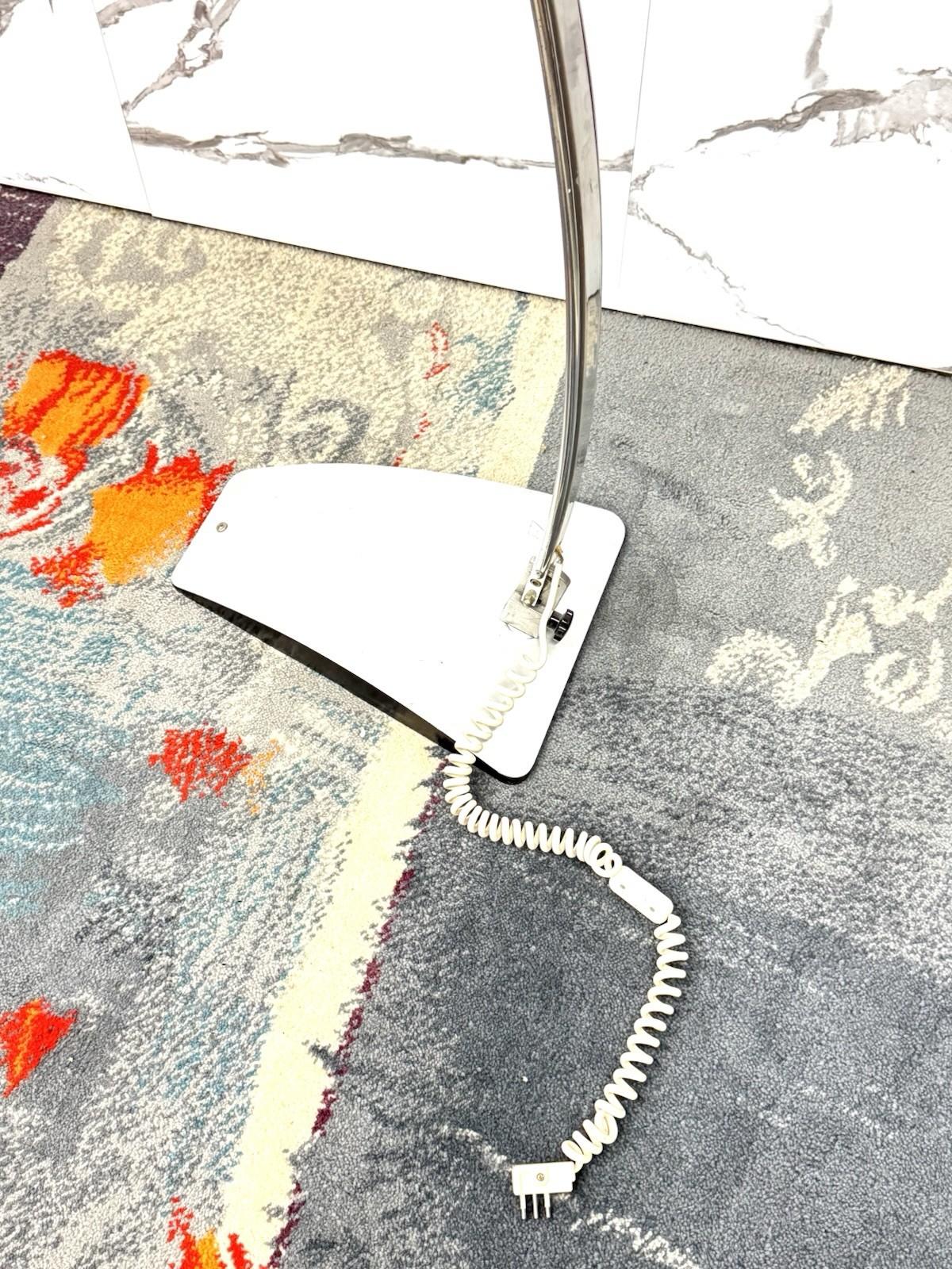 Late 20th Century Goffredo Reggiani Lampada Da Pavimento Ad Arco Acciaio Anni ‘70 Design in vendita