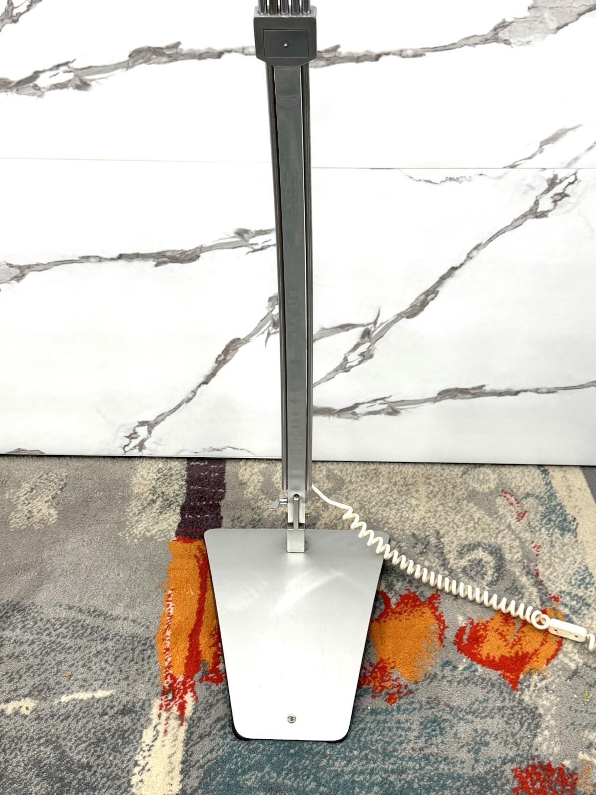 Goffredo Reggiani Lampada Da Pavimento Ad Arco Acciaio Anni ‘70 Design in vendita 2