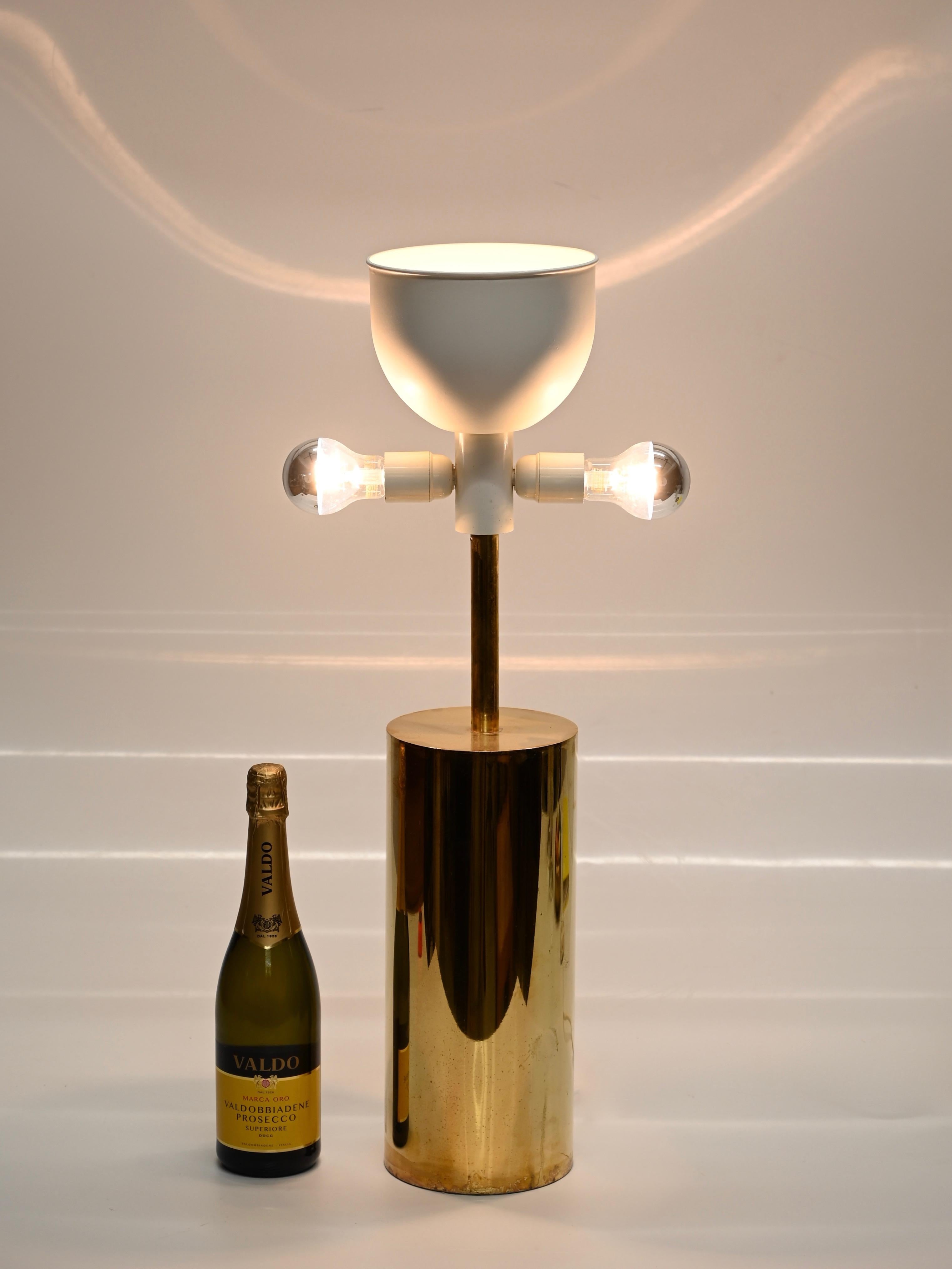 Goffredo Reggiani Large Mid-Century Table Lamp in Brass, Italy 1970s For Sale 3