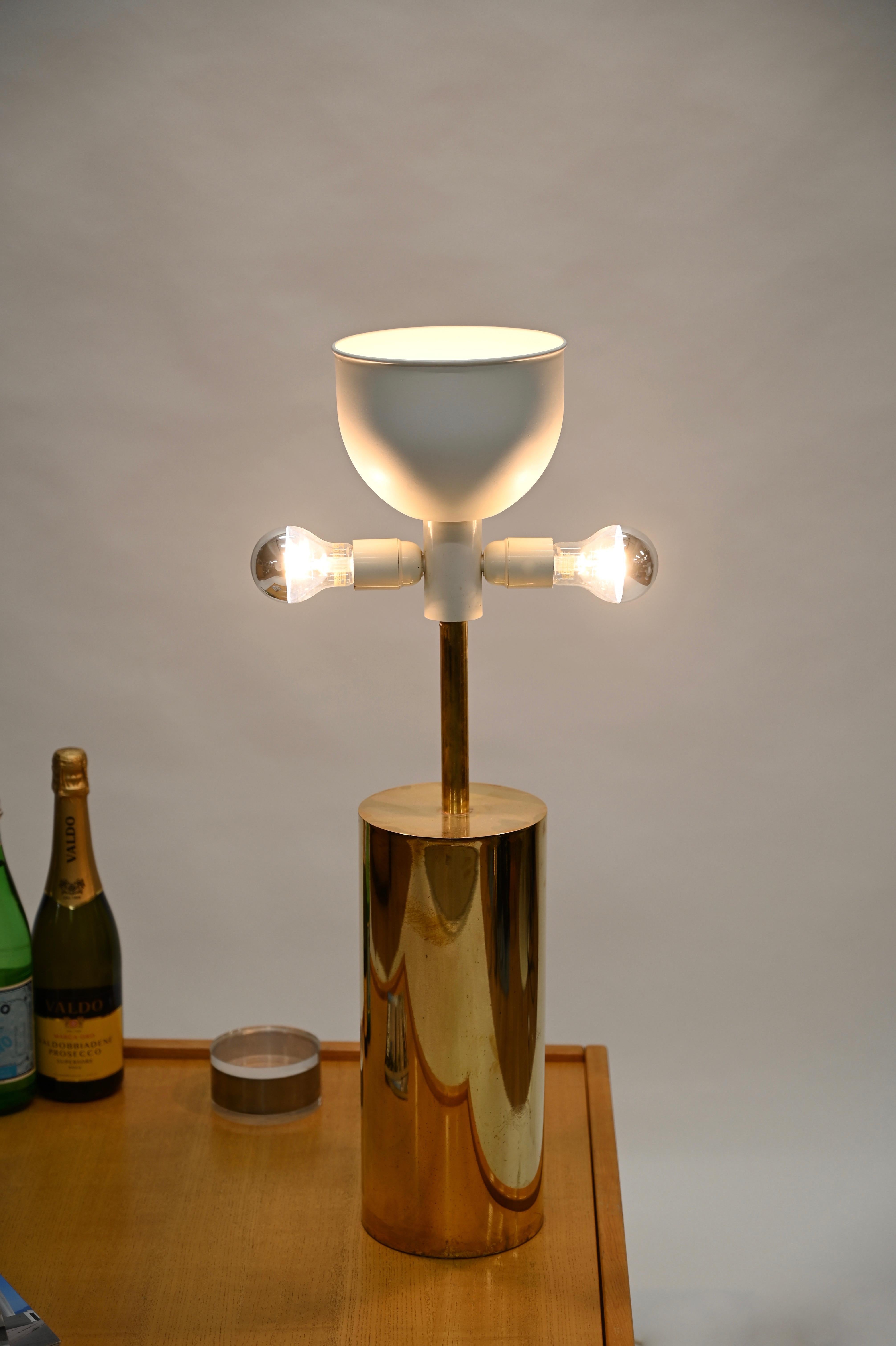 Goffredo Reggiani Large Mid-Century Table Lamp in Brass, Italy 1970s For Sale 8