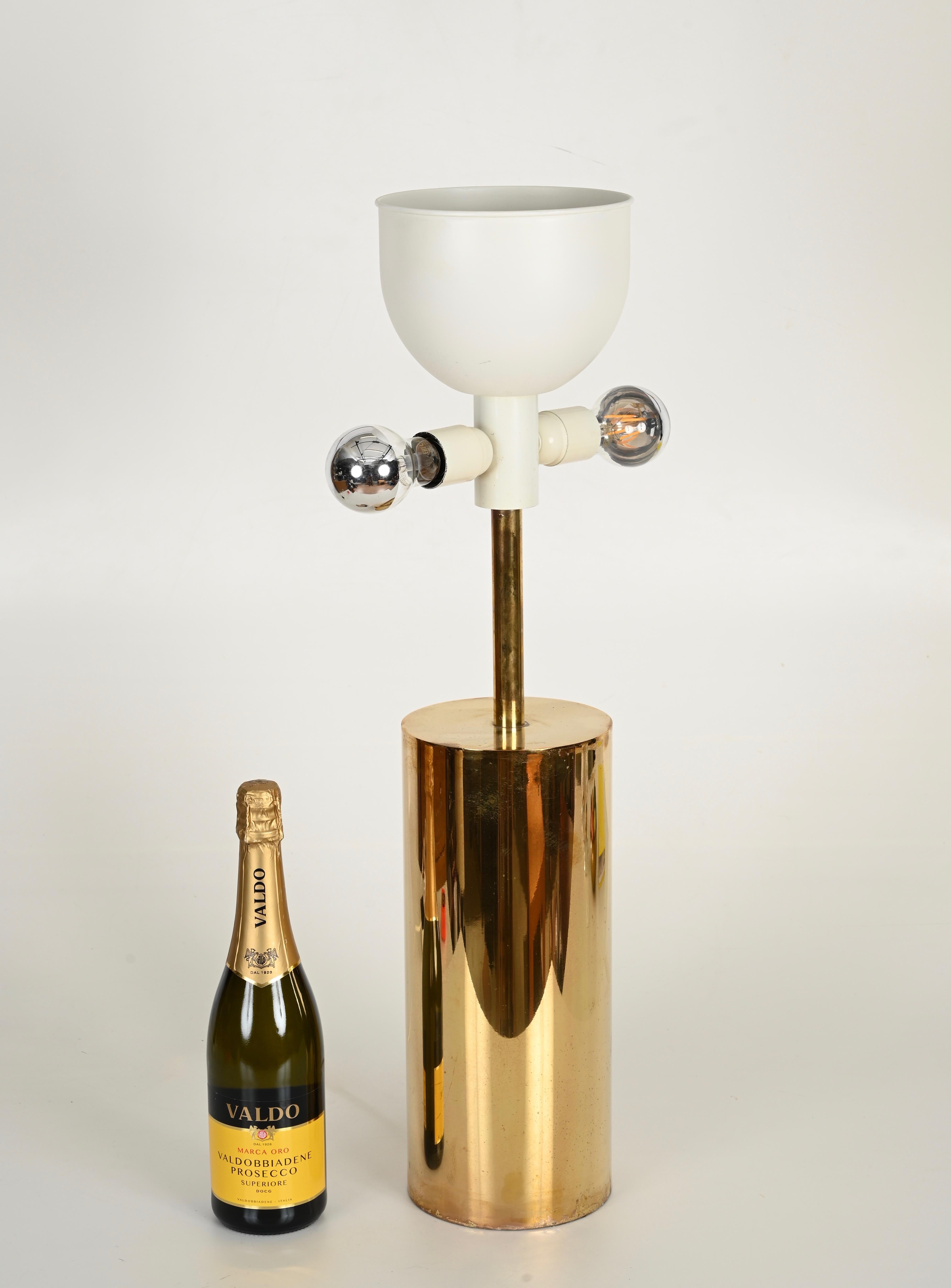Hand-Crafted Goffredo Reggiani Large Mid-Century Table Lamp in Brass, Italy 1970s For Sale