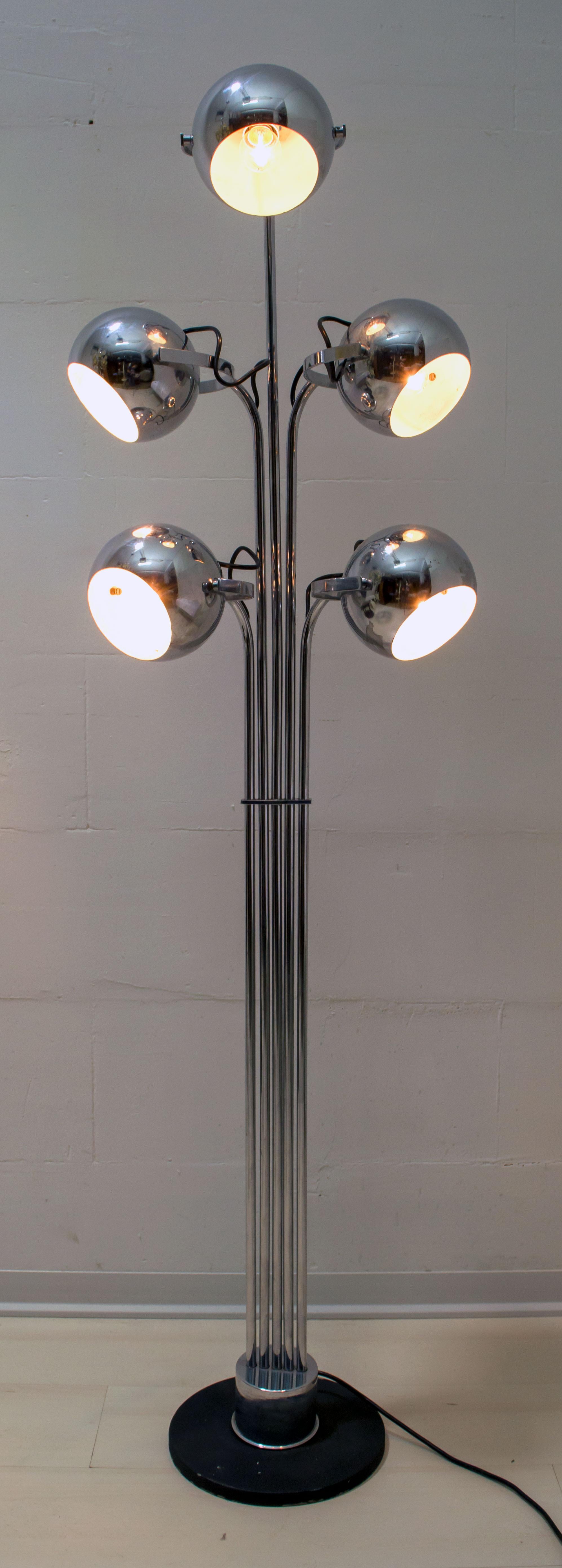Late 20th Century Goffredo Reggiani Mid-Century Modern Italian 5 Lights Chrome Floor Lamp, 1970s