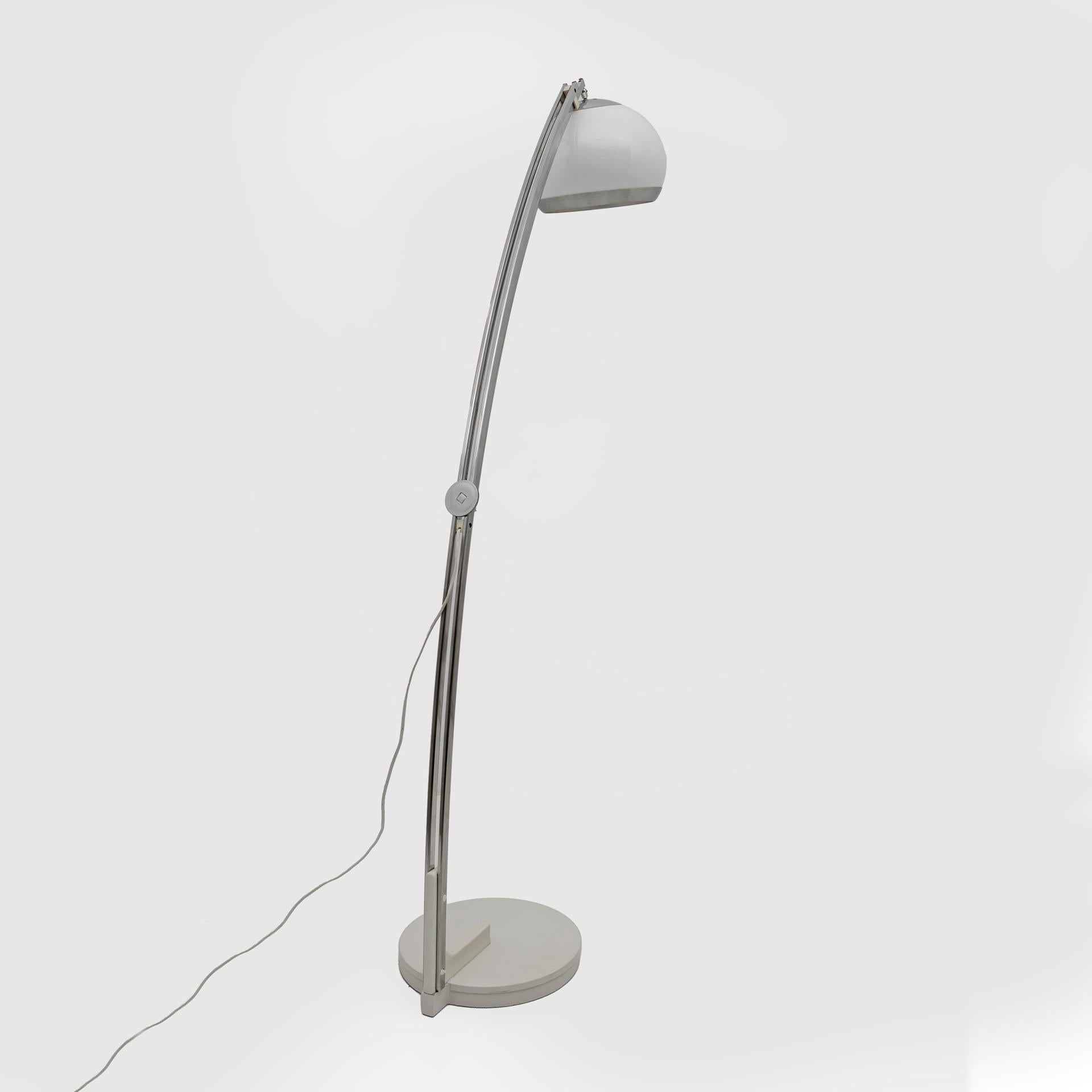 Goffredo Reggiani Modern Italian Extendable Arched Floor Lamp, 1970 For Sale 1