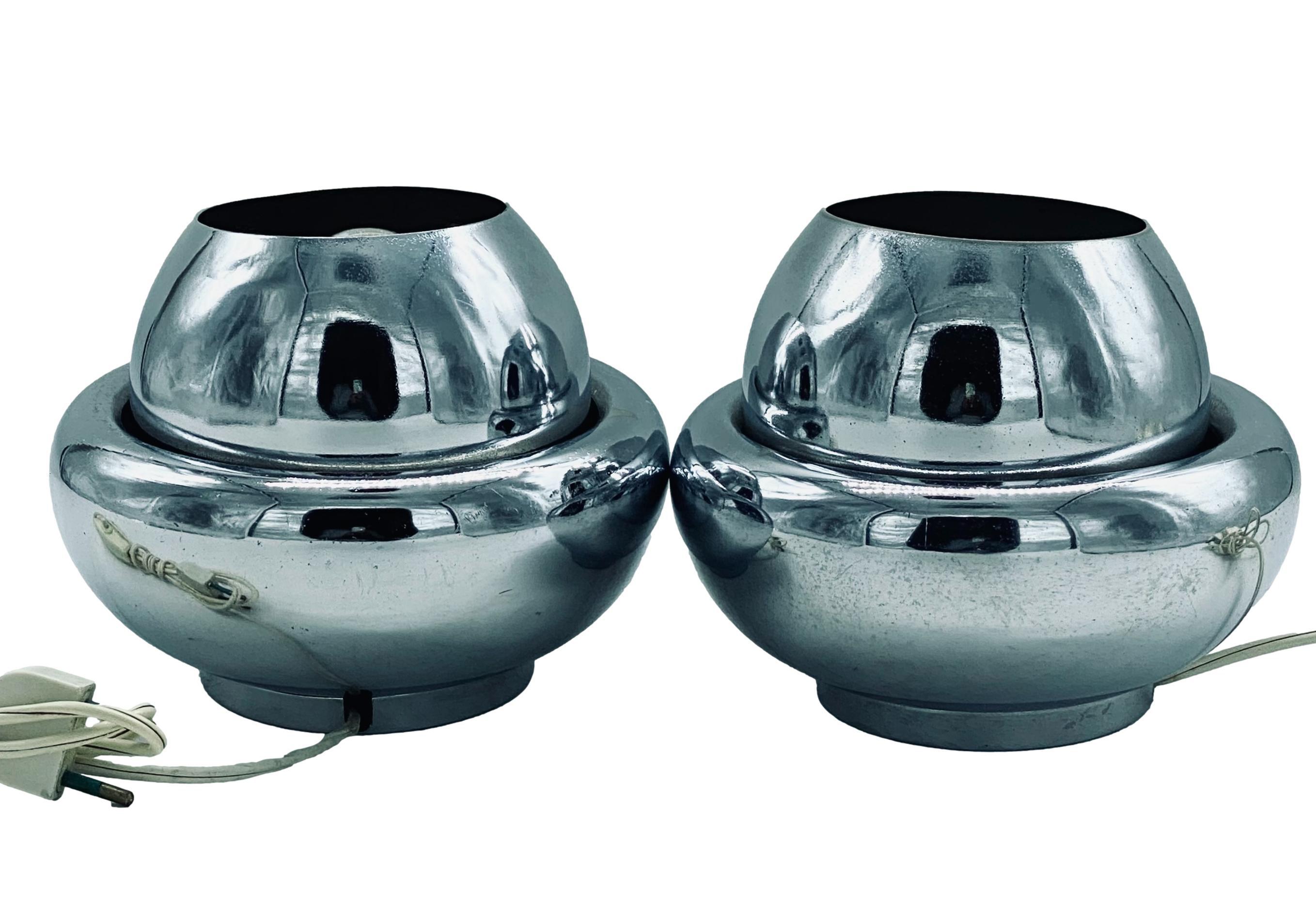 Goffredo Reggiani Pair of Chrome Wall or Table Lamps, Italy 1970s In Good Condition For Sale In Naples, IT