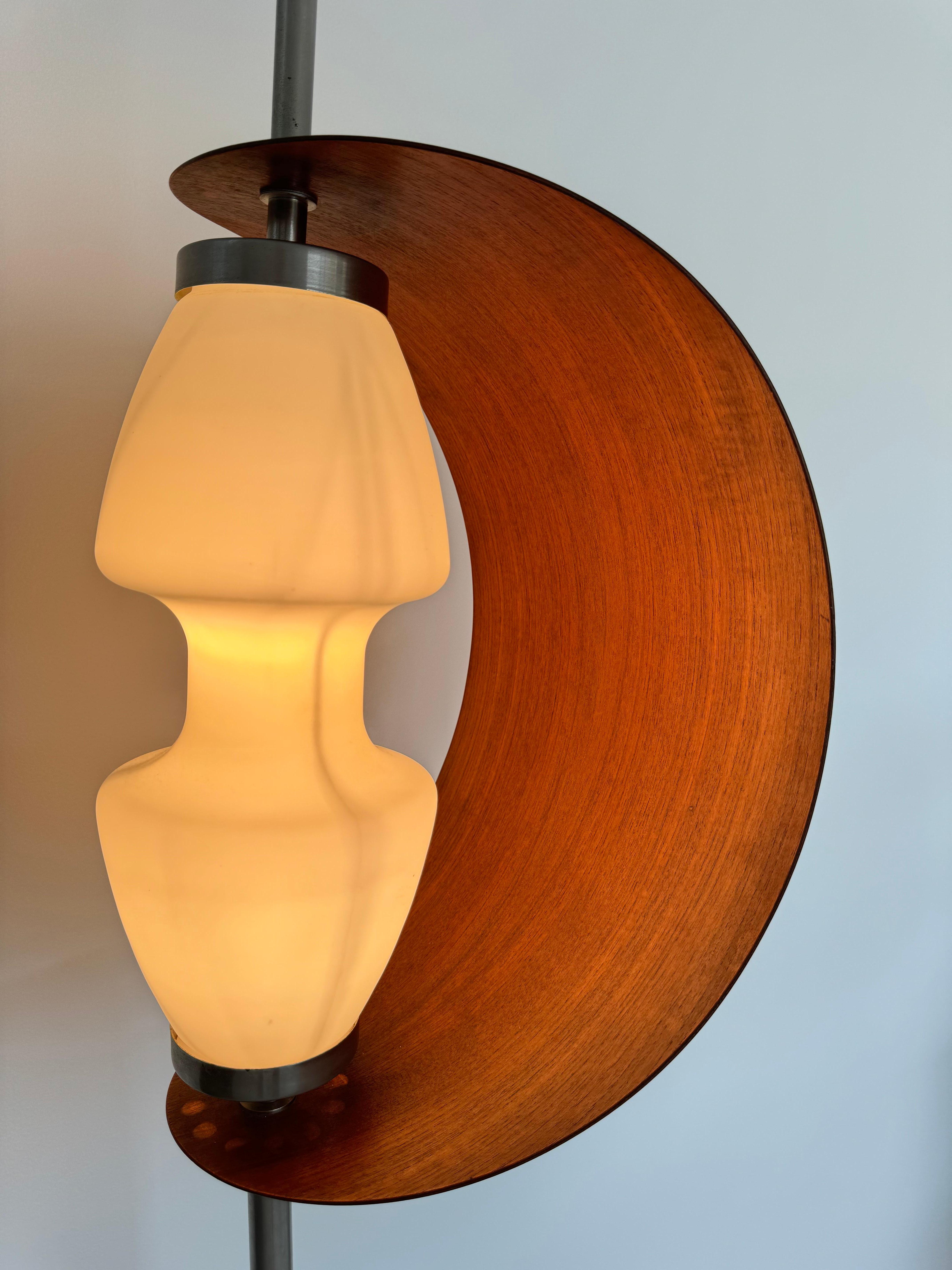 Lampada da terra di raro design di Goffredo Reggiani, base in marmo e teak. Italia, anni '50 circa in vendita 3