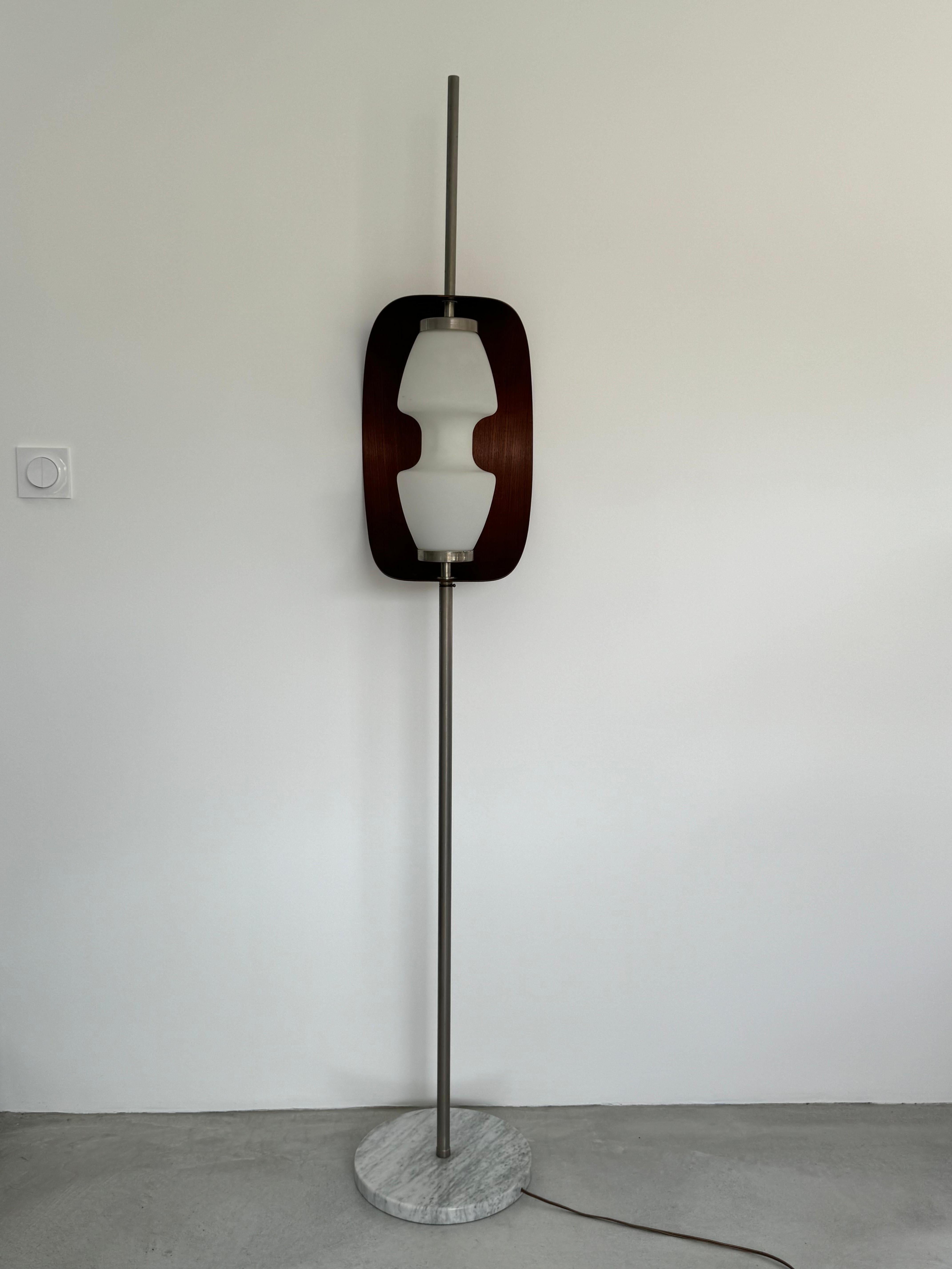 Lampada da terra di raro design di Goffredo Reggiani, base in marmo e teak. Italia, anni '50 circa in vendita 10