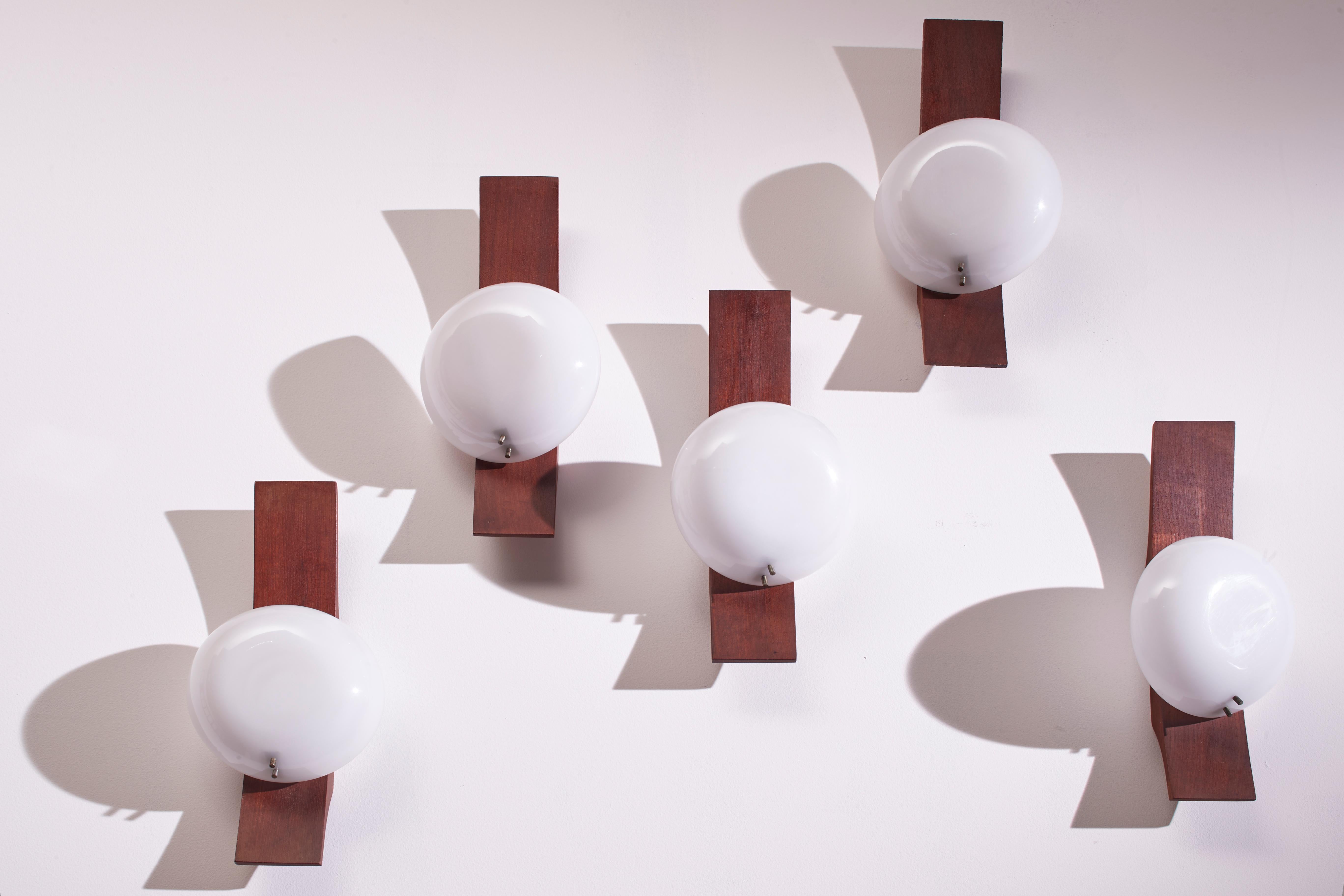 Goffredo Reggiani set of five teak and perspex wall lights, Italy, 1960s 2