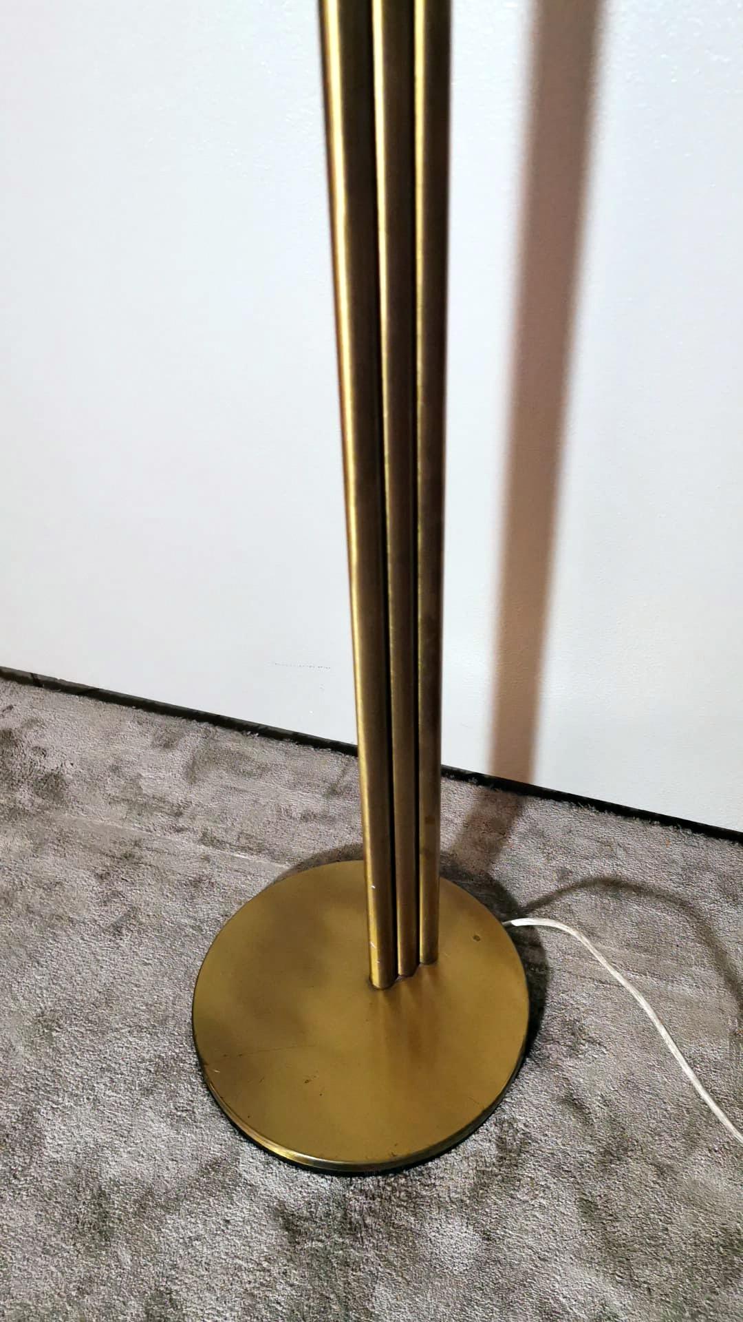 Goffredo Reggiani Style High Space Age Floor Lamp In Brass And Murano Glass For Sale 10