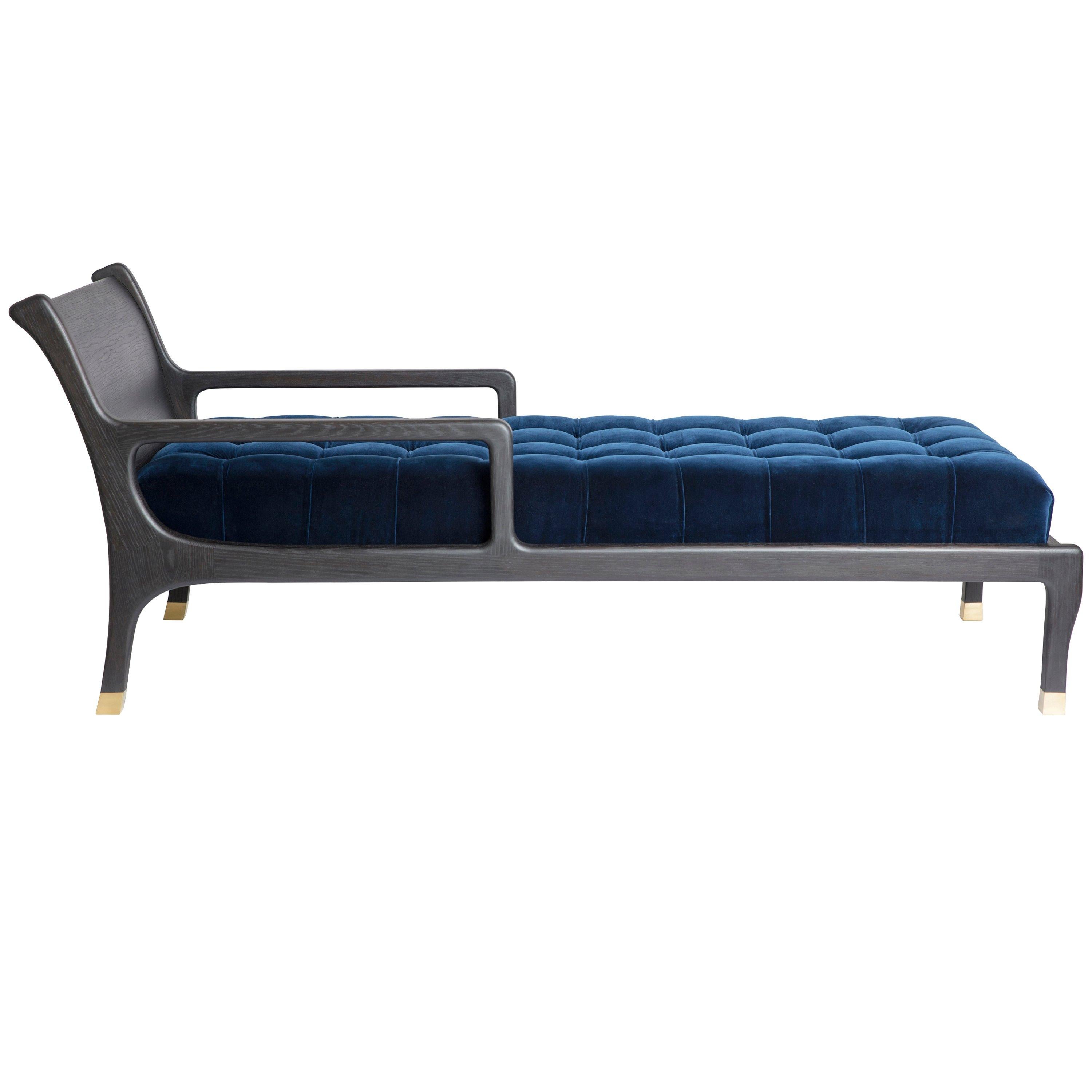 Goga Chaise Lounge Daybed Sofa Chair by Felice James in Oak Brass Velvet im Angebot