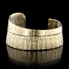 Gogo 14 Karat Yellow Gold Armadillo Shell Cuff Bracelet