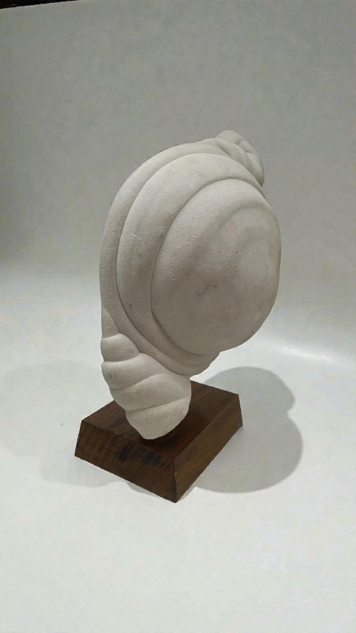 Gogotte from Fontainebleau, France Siglo XXI y contemporáneo en venta