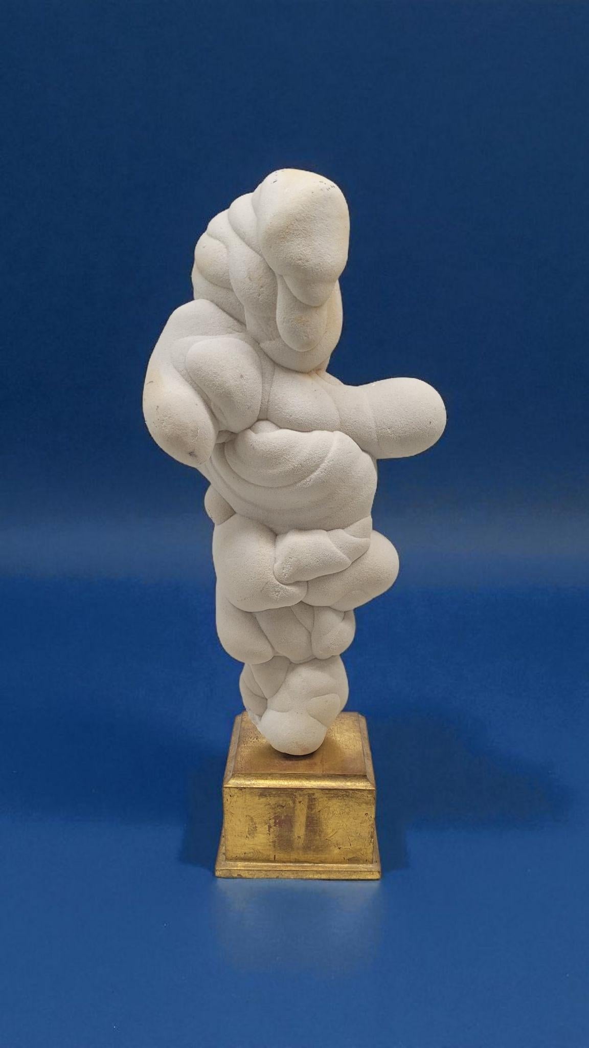 Questa Gogotte da tavolo è un'autentica prova dell'abilità artistica della natura nella scultura.
Non abbiamo ancora capito bene come si siano concentrate queste sculture naturali, composte per oltre il 99% da sabbia silicea pura.
Possiamo solo