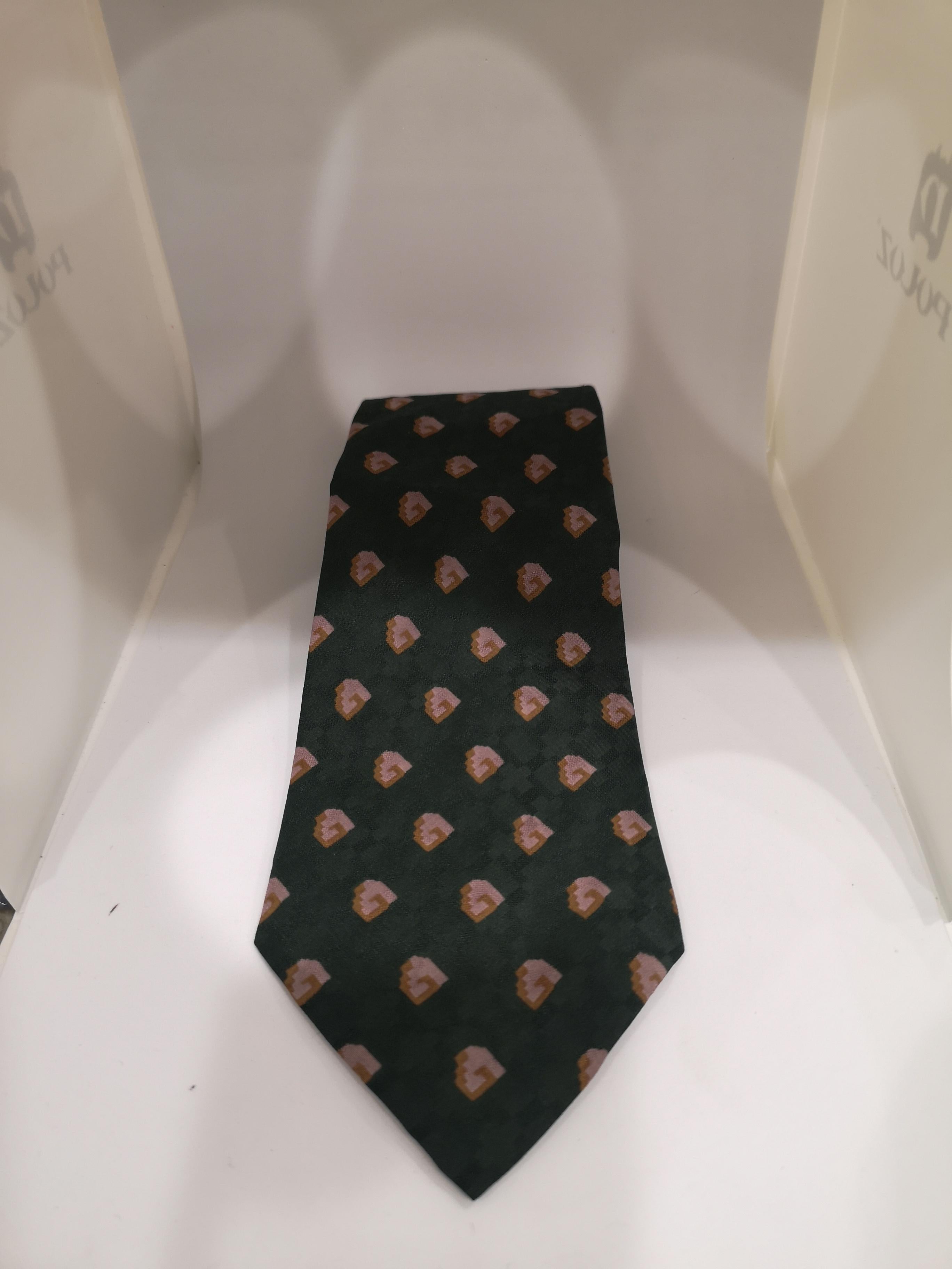 Black Goi & Goi green silk tie