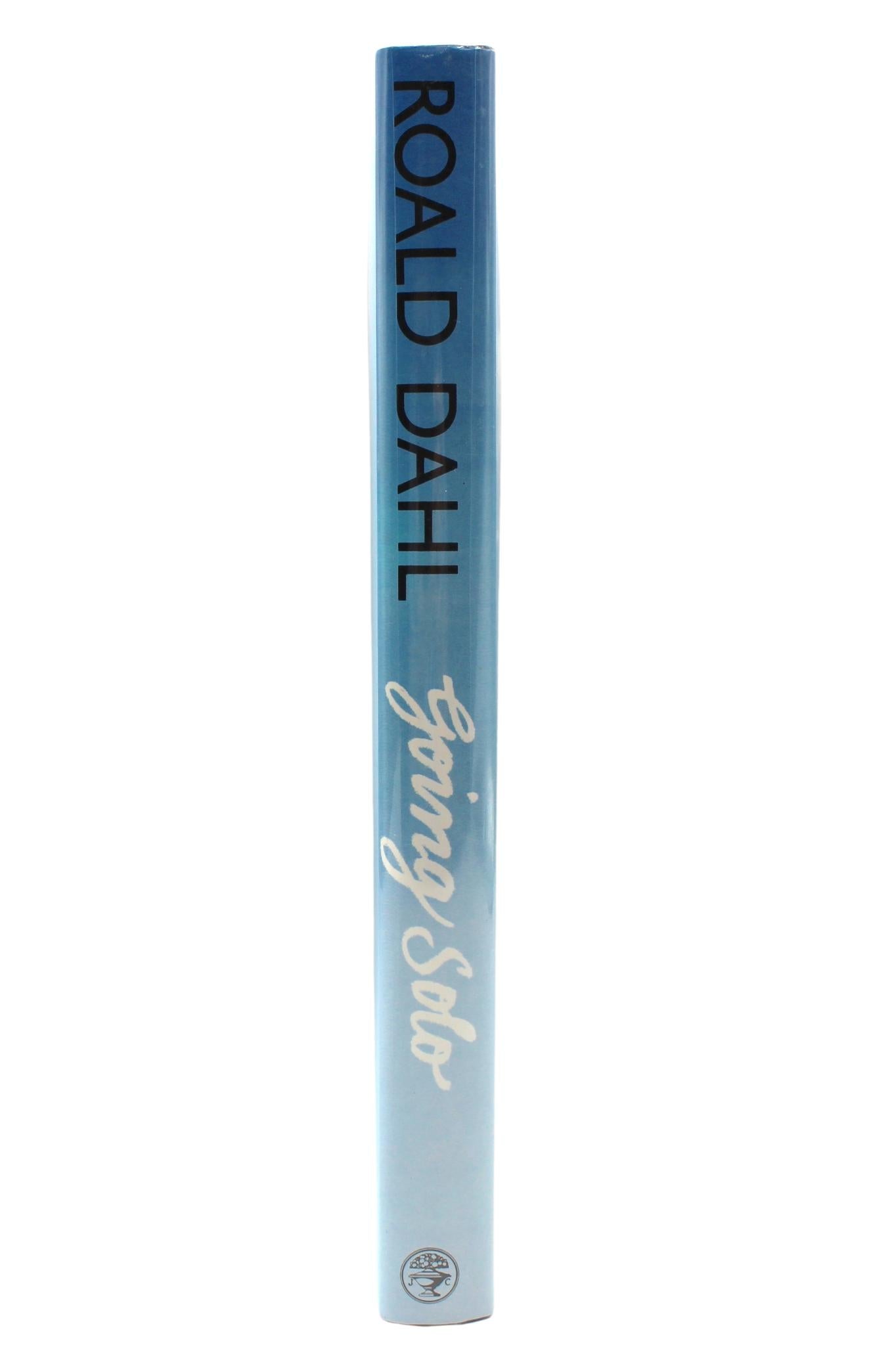 Going Solo, signiert von Roald Dahl, Erstausgabe in Original Aufbewahrungsbeuteljacke, 1986 (Moderne) im Angebot