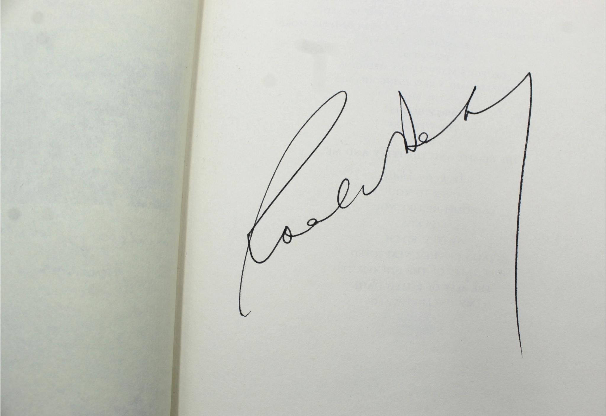 Going Solo, signiert von Roald Dahl, Erstausgabe in Original Aufbewahrungsbeuteljacke, 1986 (Papier) im Angebot