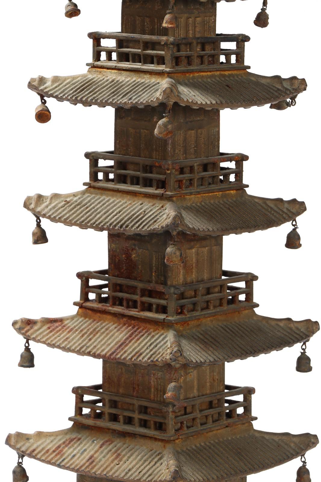 Cuivre Gojunoto, pagode japonaise en métal en vente