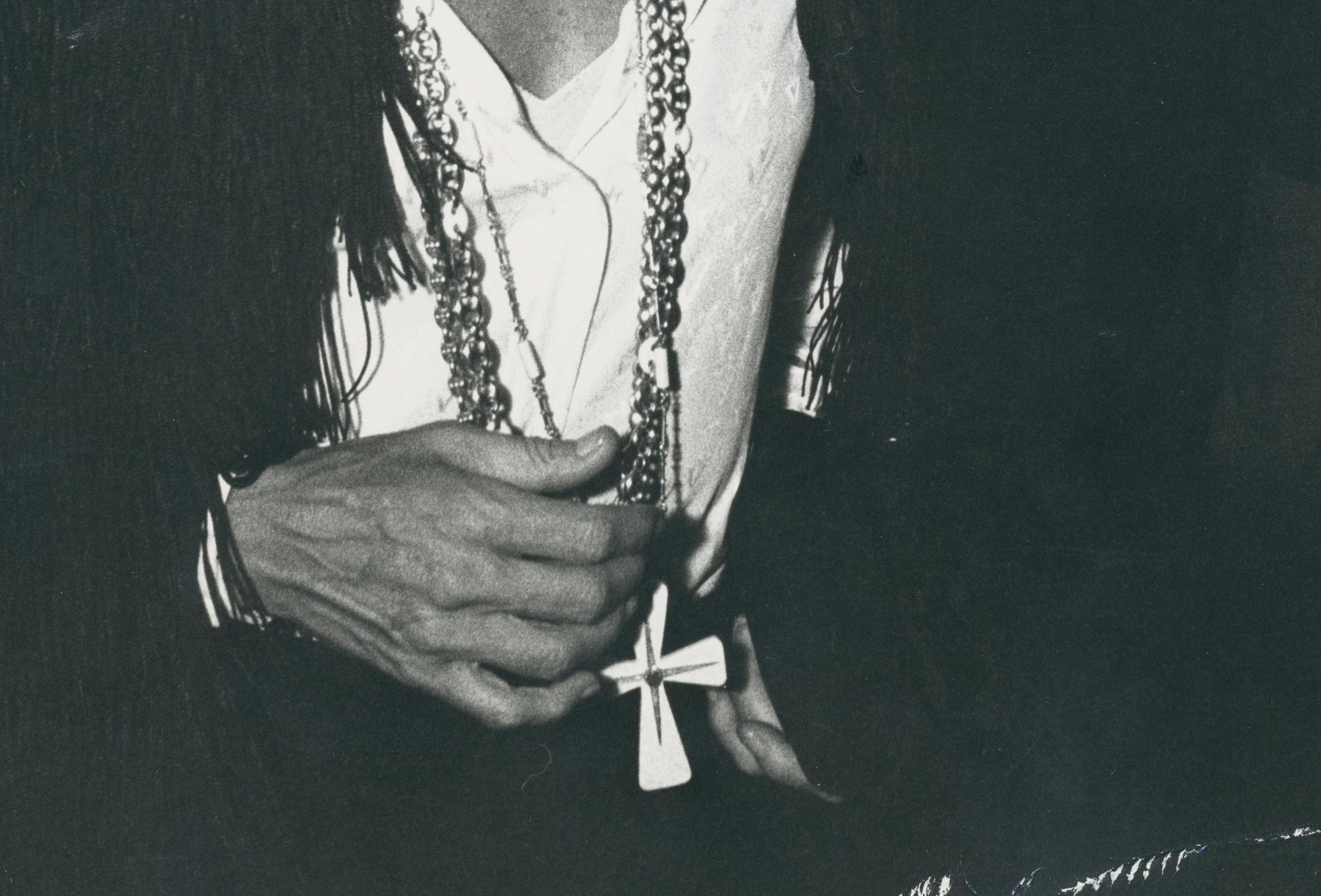 Schwarz-Weiß-Fotografie von Jackie Kennedy, ca. 1970er Jahre, 29,9 x 20,4 cm – Photograph von Göksin Sipahioglu