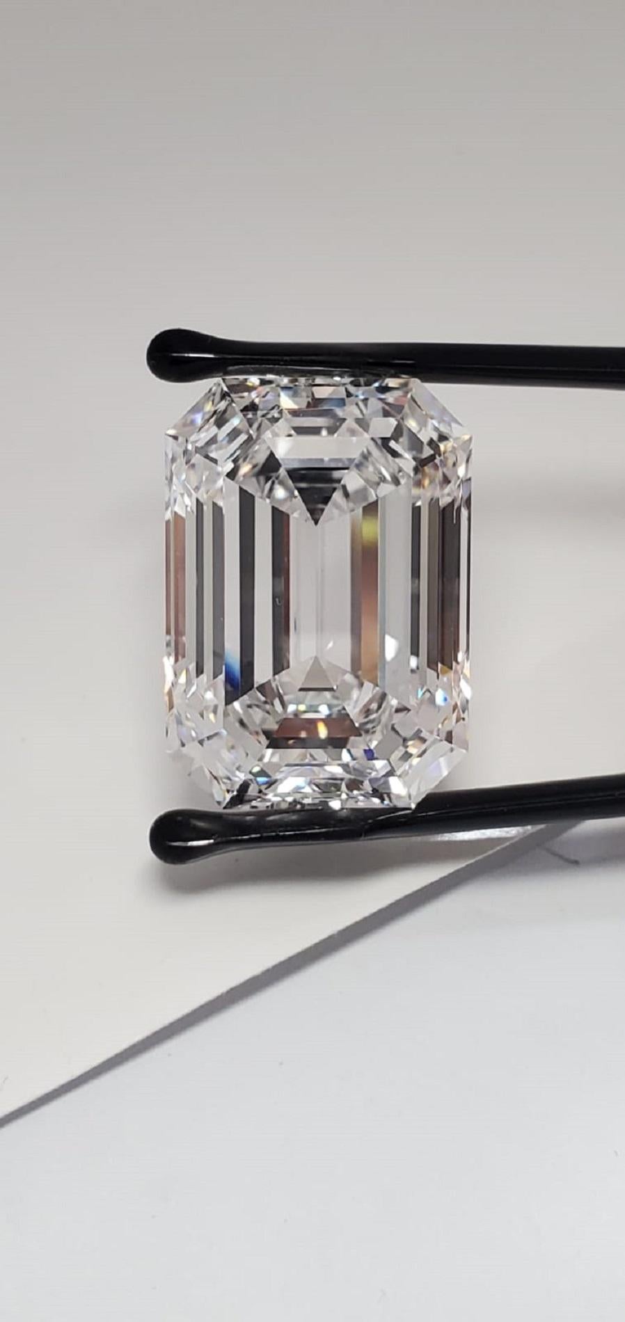 Modern Golconda Type IIA GIA Certified 30 Carat Emerald Cut Diamond D COLOR Flawless  For Sale