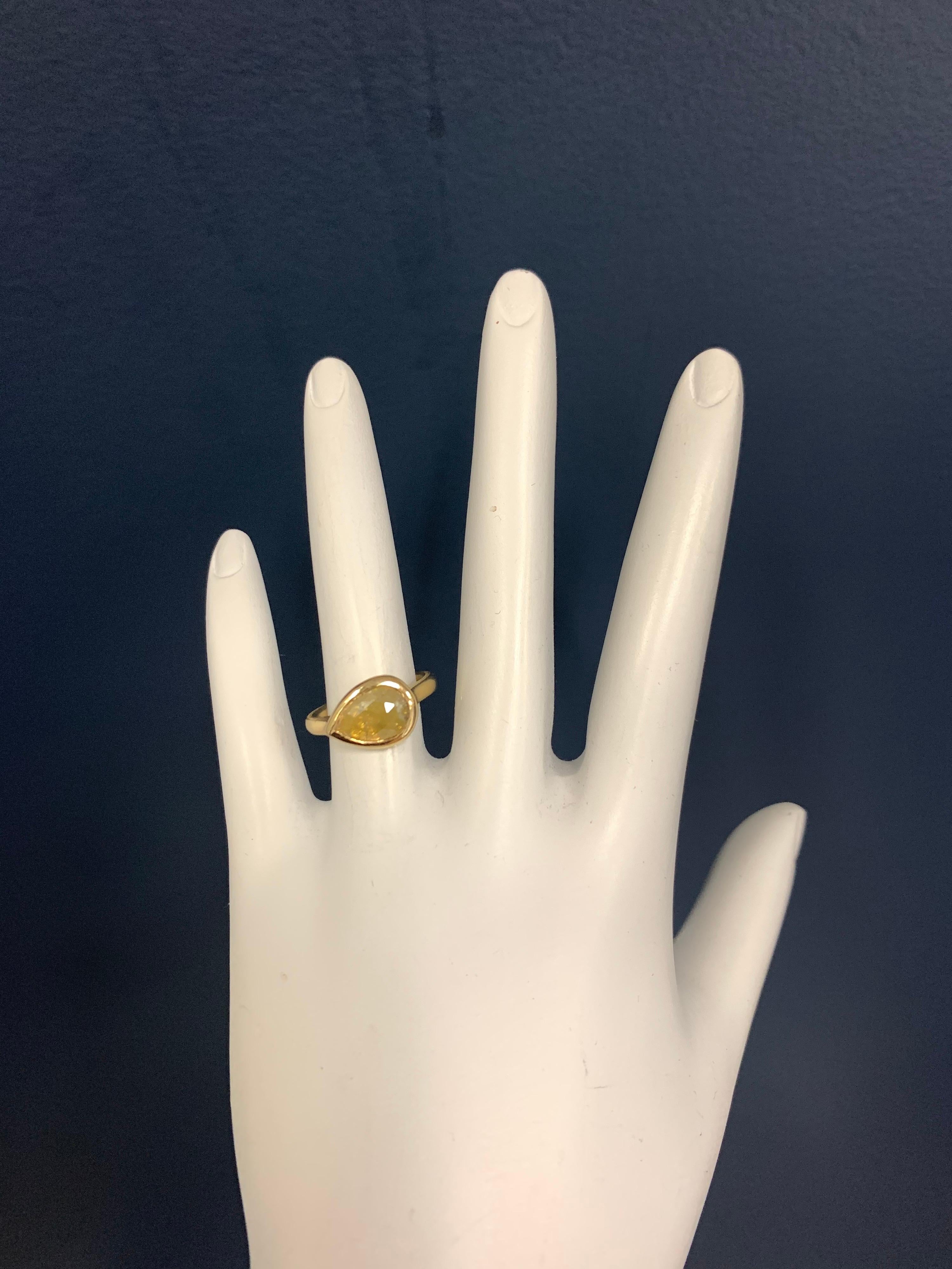 Gold 1.27 Carat Natural Pear Shaped Rose Cut Yellow Diamond Cocktail Ring In Good Condition For Sale In Los Angeles, CA