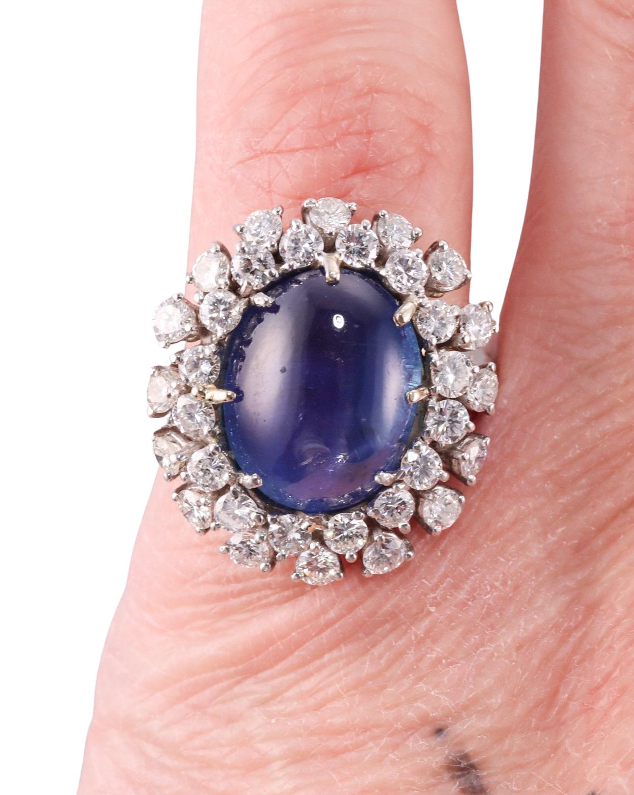 Gold 15.20ct Sapphire Cabochon Diamond Ring For Sale 1
