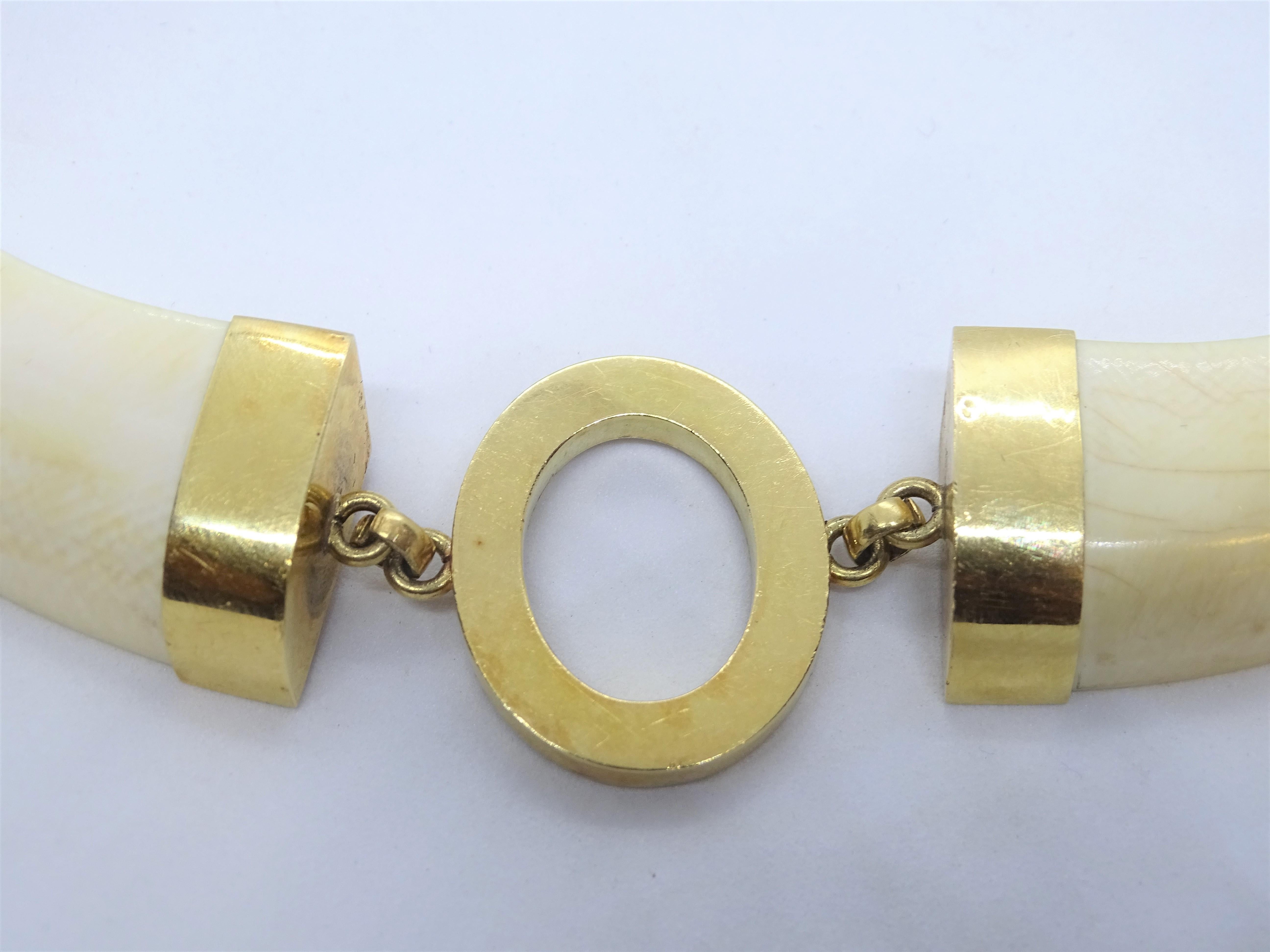 Gold 18 kt und Knochen Französisch  Halskette mit Halsband  im Angebot 8