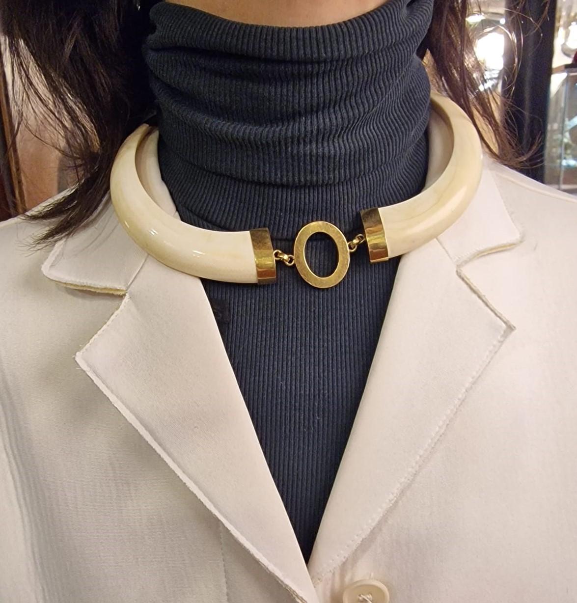 Gold 18 kt und Knochen Französisch  Halskette mit Halsband  für Damen oder Herren im Angebot