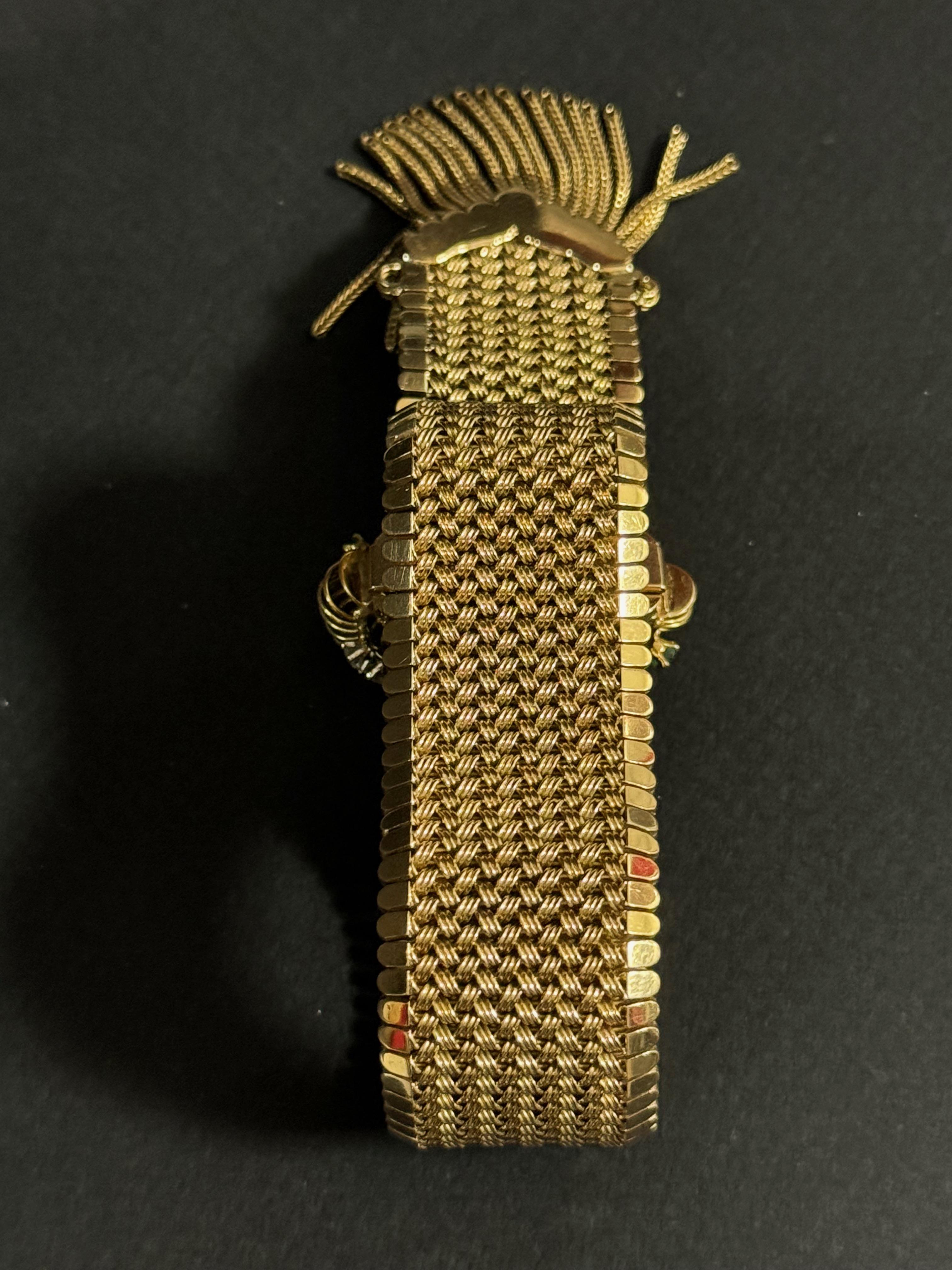Gold 18k, Emerald and Diamond Belt Bracelet circa 1930-1950 For Sale 7