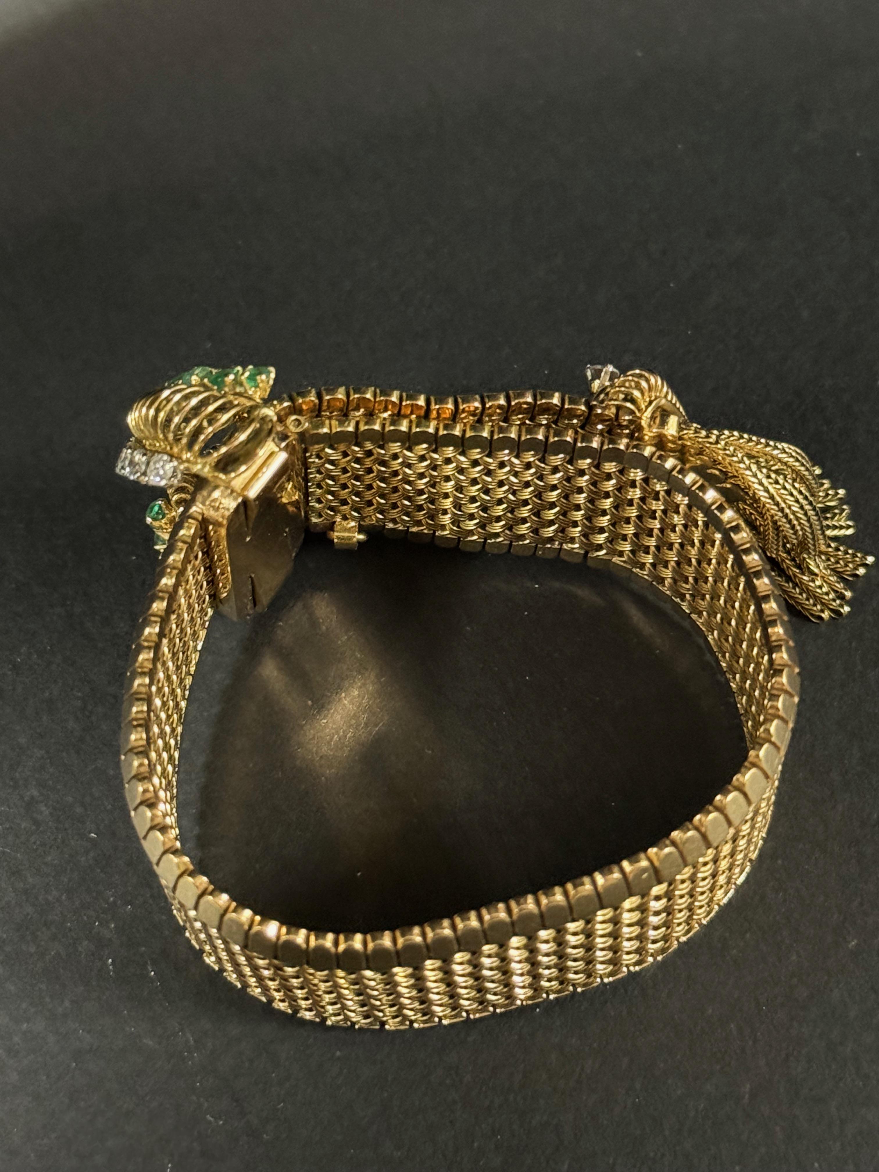 Gold 18k, Emerald and Diamond Belt Bracelet circa 1930-1950 For Sale 8