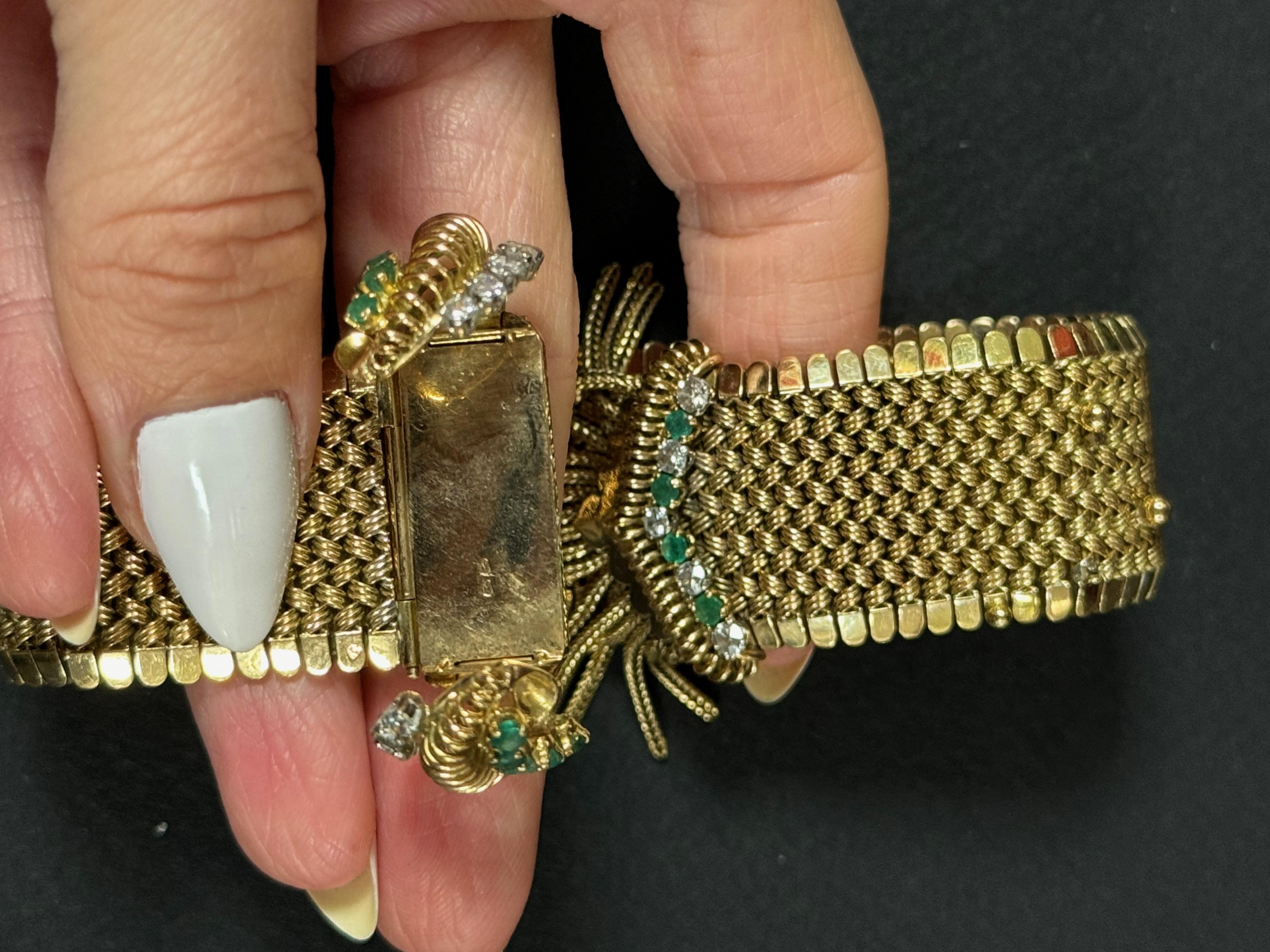 Gold 18k, Emerald and Diamond Belt Bracelet circa 1930-1950 For Sale 11