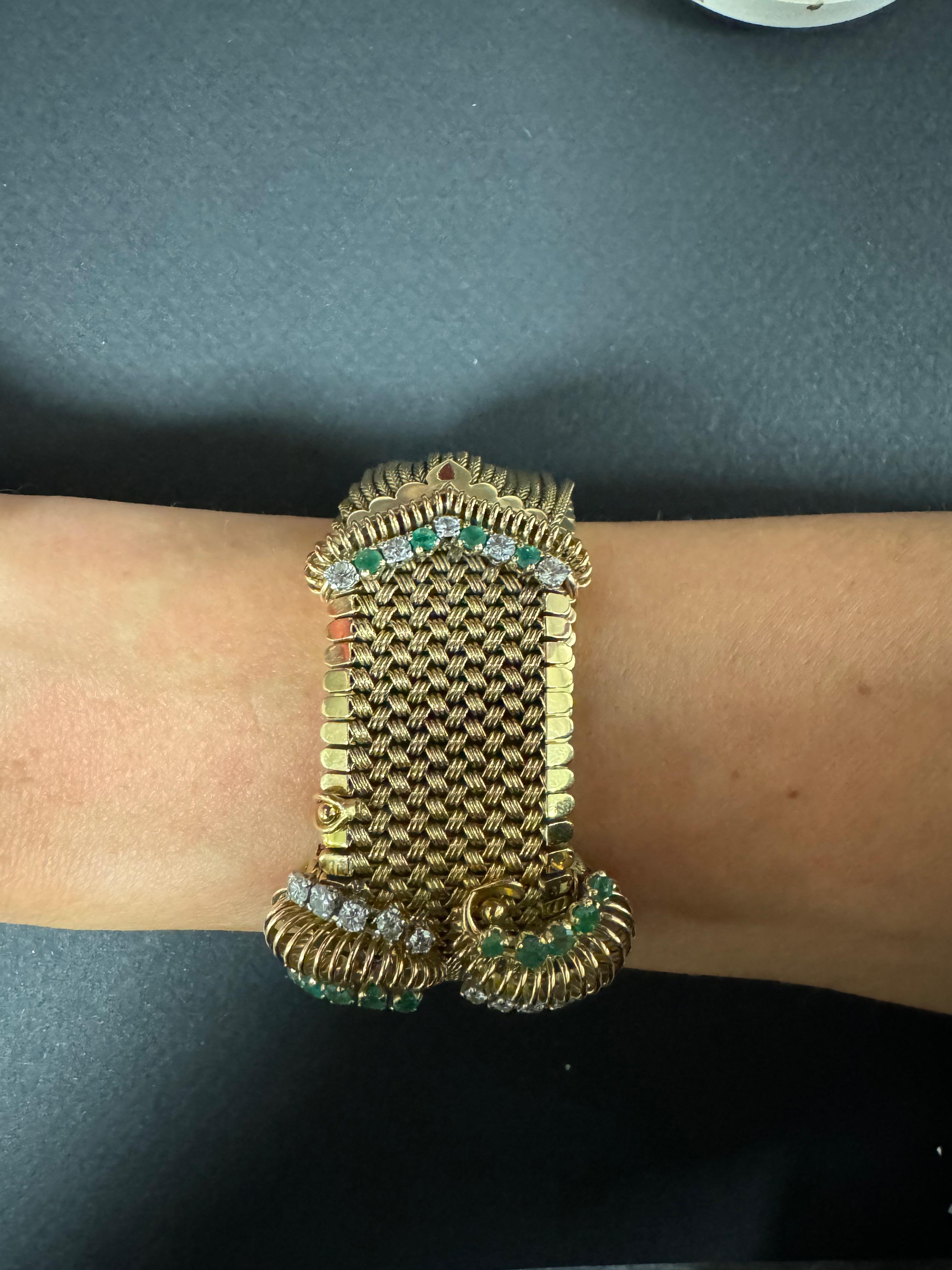 Gold 18k, Emerald and Diamond Belt Bracelet circa 1930-1950 For Sale 12