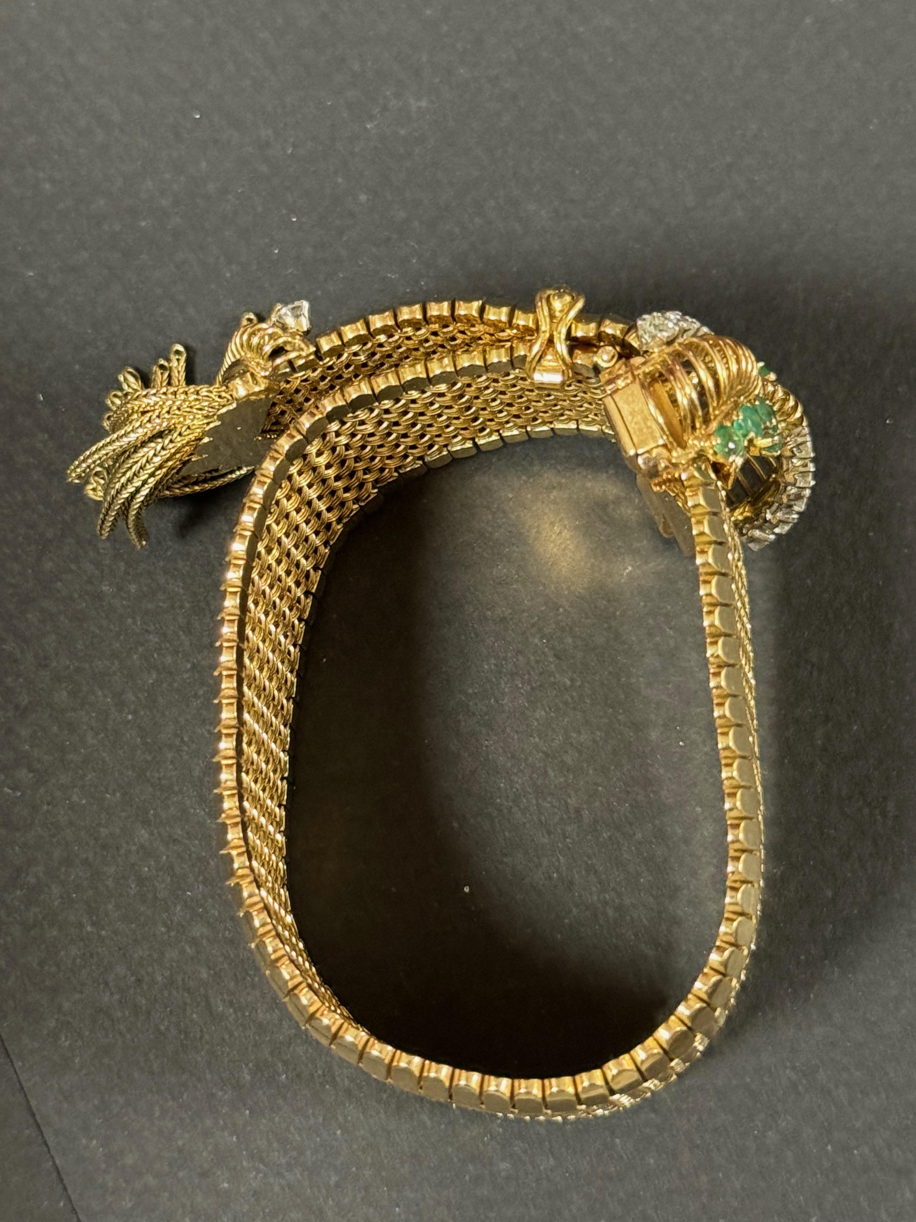 Gold 18k, Emerald and Diamond Belt Bracelet circa 1930-1950 In Good Condition For Sale In London, GB