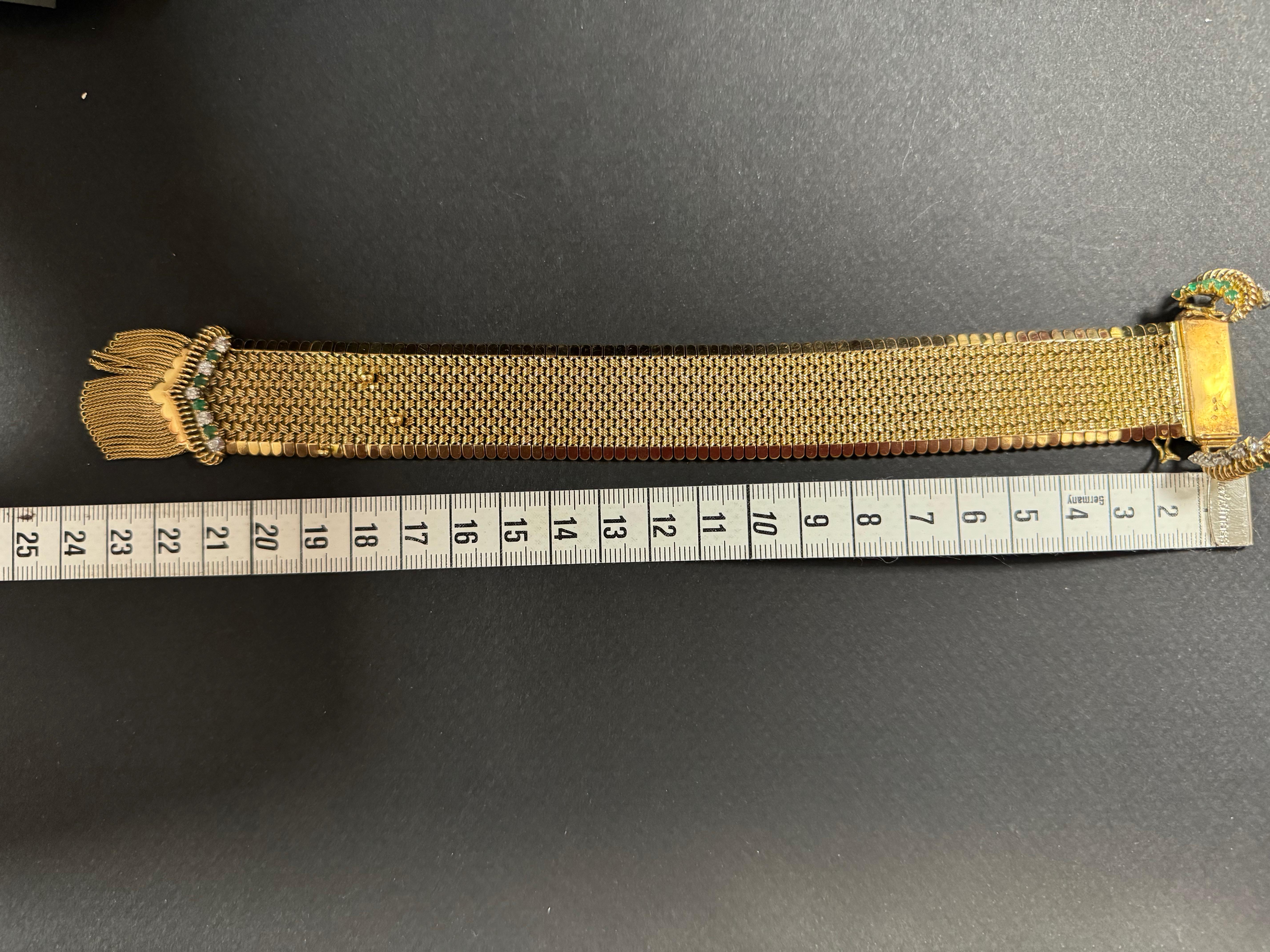 Gold 18k, Emerald and Diamond Belt Bracelet circa 1930-1950 For Sale 4
