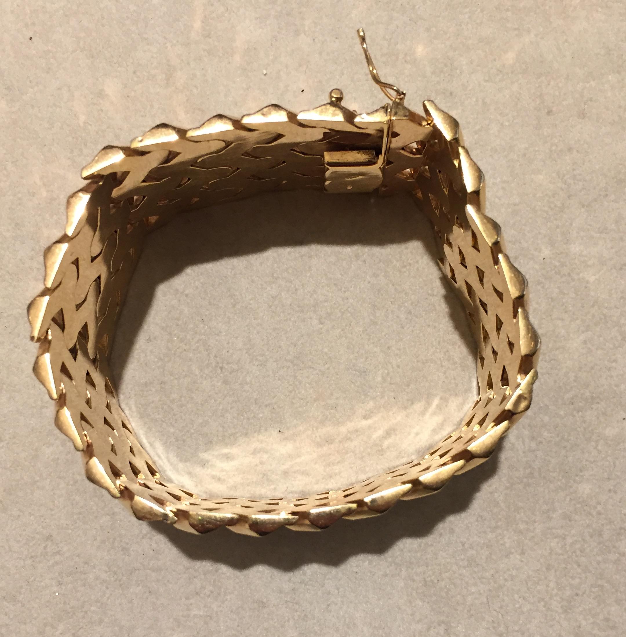 Art Deco Gold 18 Karat Large Bracelet
