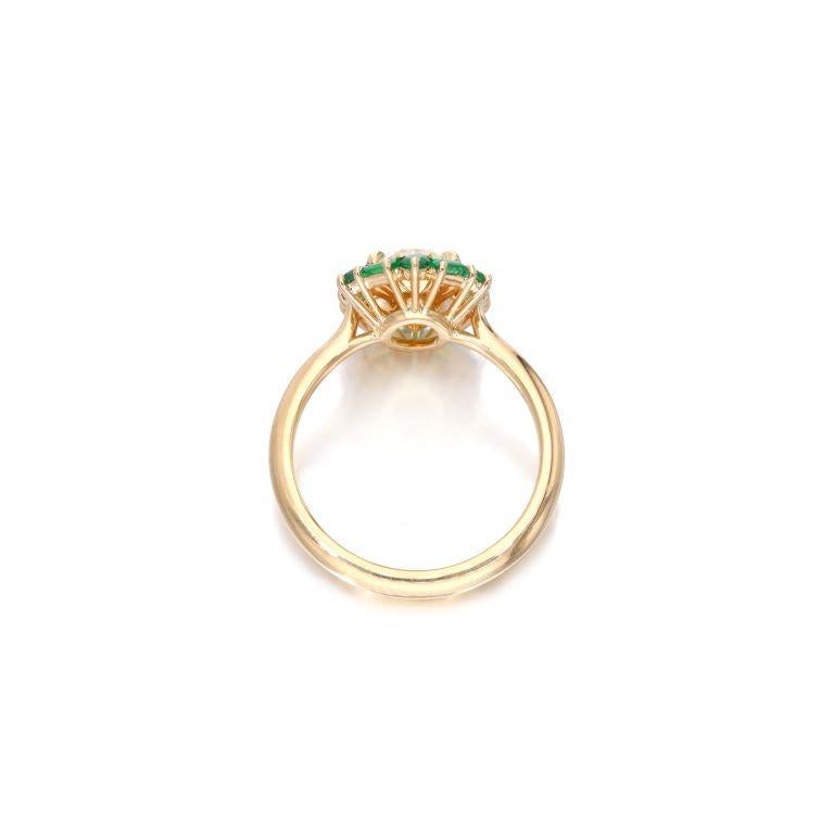 GIA Certified 2.02ct Oval Fancy Light Yellow Diamond and Emerald Engagement Ring In New Condition For Sale In New York, US