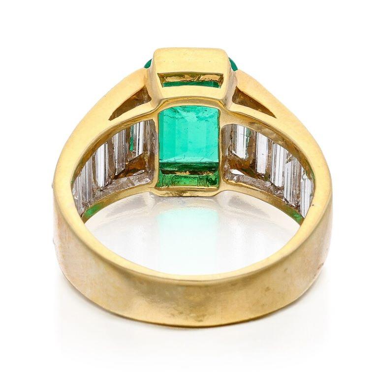 Goldring, 3,20 Karat kolumbianischer Smaragd und Diamant im Zustand „Hervorragend“ im Angebot in New York, US