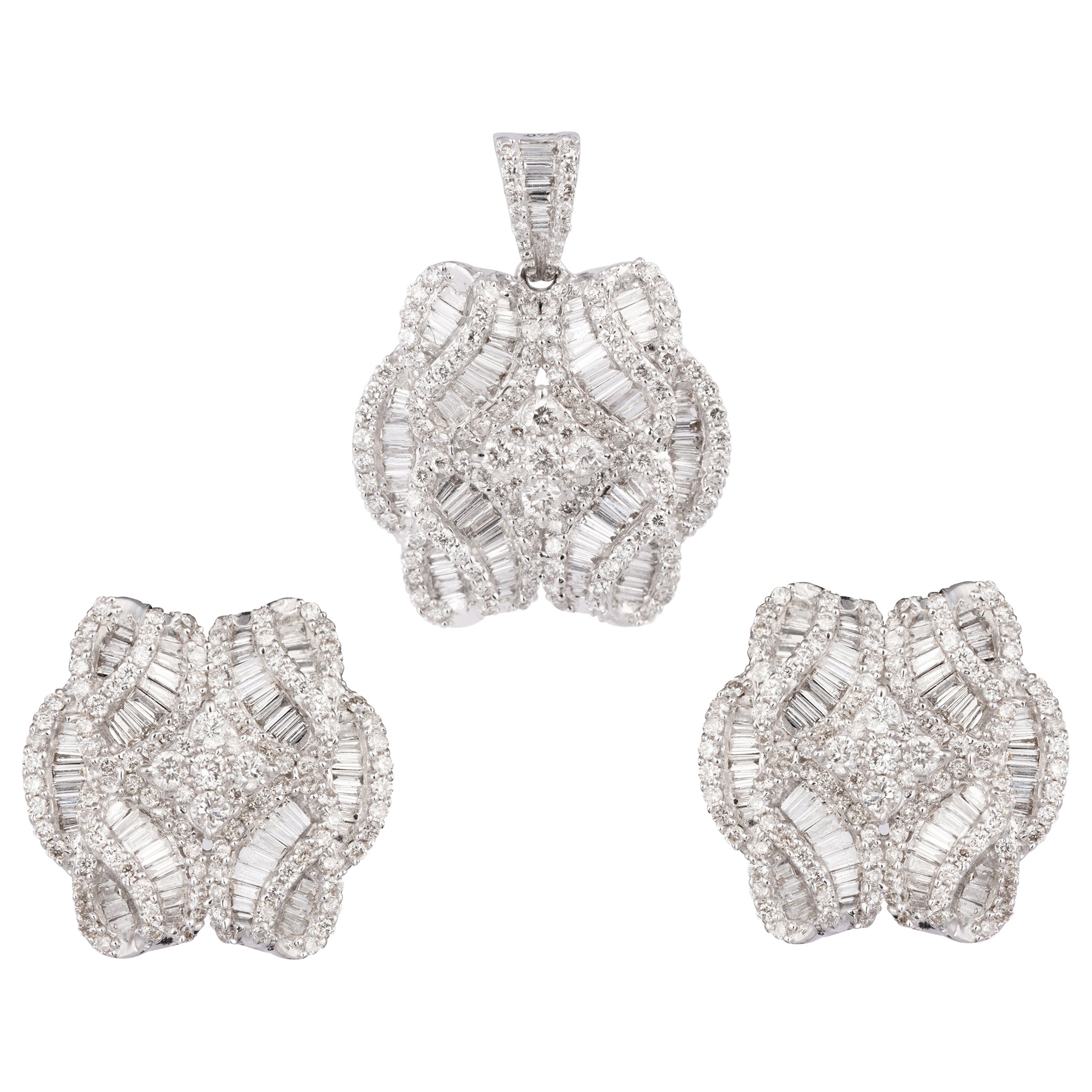 Gold-Anhänger-Set mit 3.91 Karat Diamanten