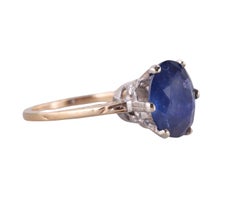 Gold 3.94ct Sapphire Ring