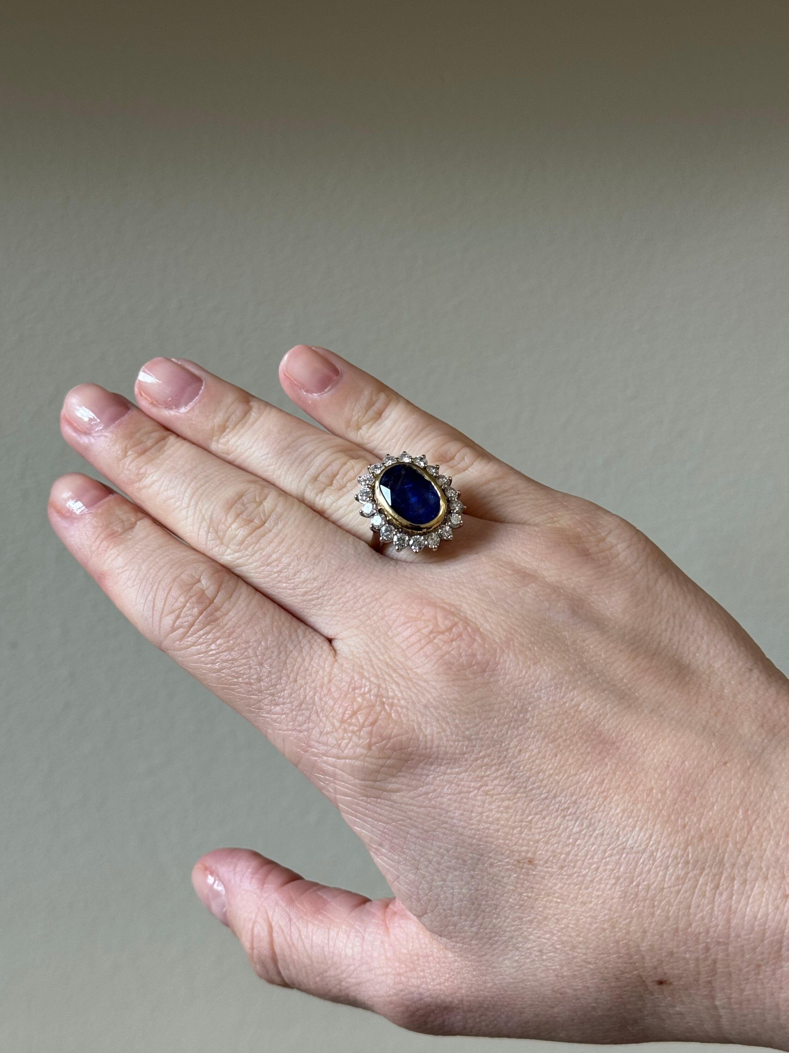 Gold 4.70ct Sapphire Diamond Ring For Sale 1