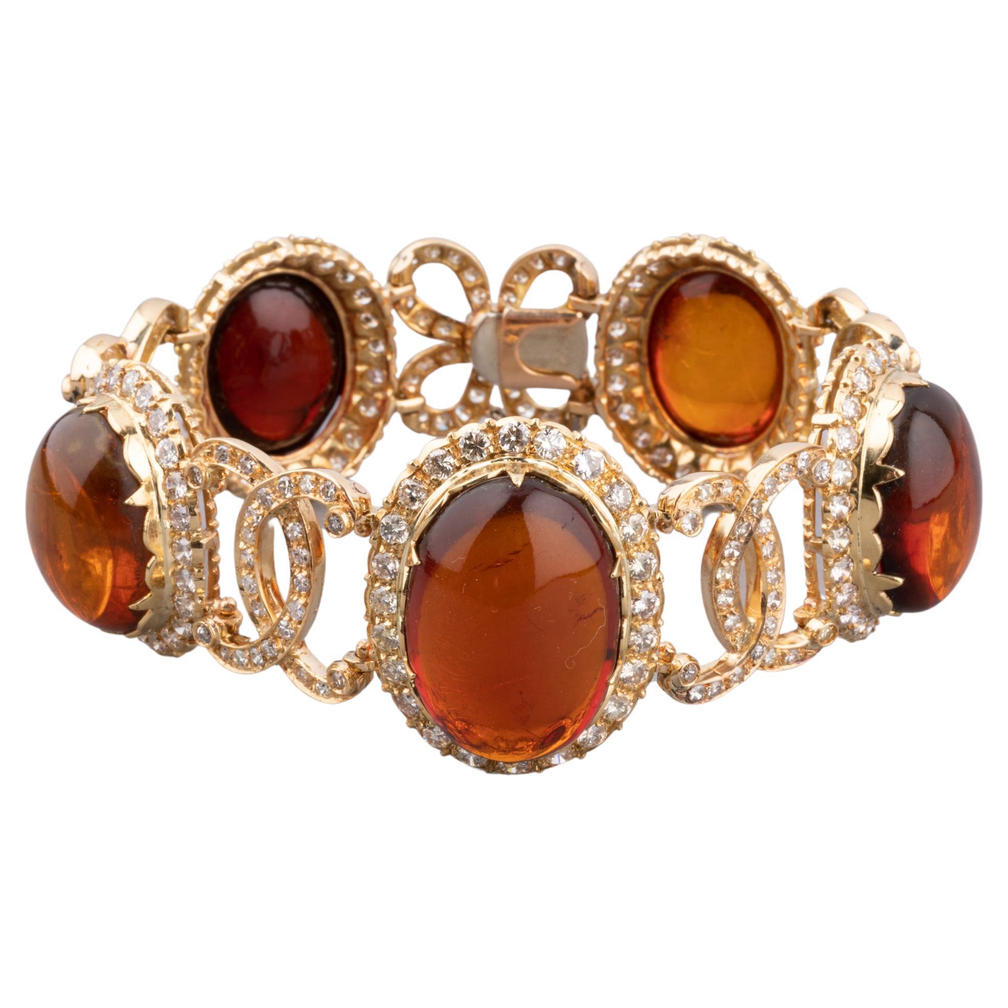 Gold 8 Carats Diamonds and Amber Vintage Bracelet For Sale at
