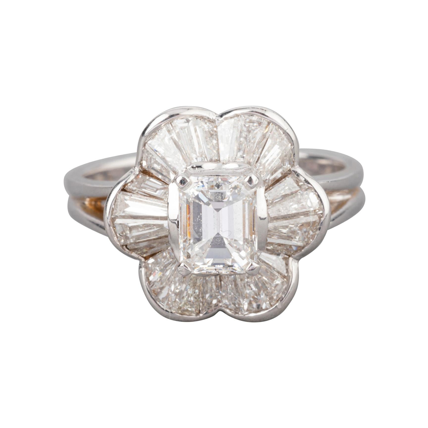 Gold a 2.05 Carats Diamonds 'E/D Vs2' French Vintage Ring For Sale