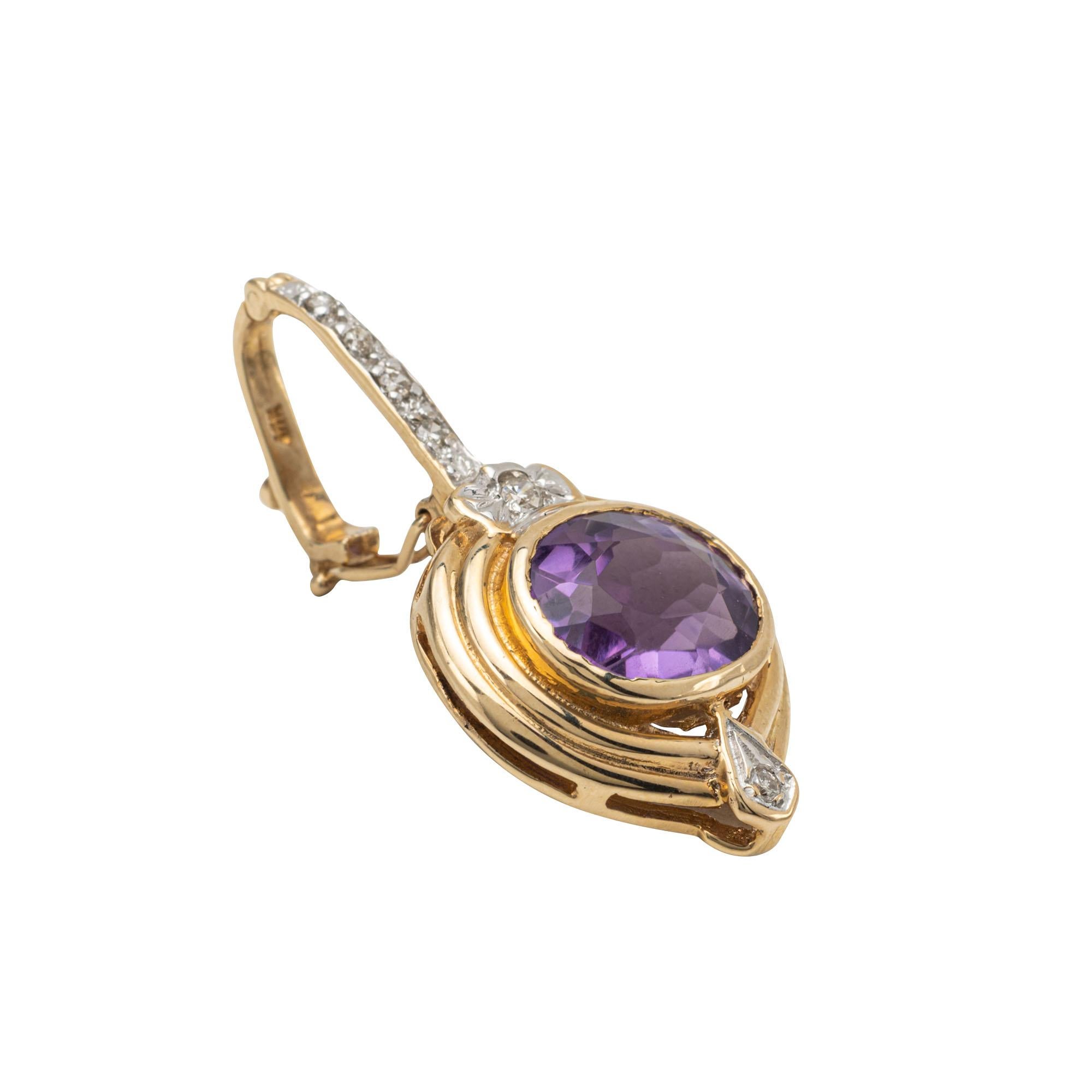 Gold, Amethyst und Diamant Anhänger-Perlenveredler, 14 Karat Gelbgold, Bruttogewicht 5,4 Gramm,
18 x 36 mm
Zustandsbericht
guter Zustand, gestempelt 14K