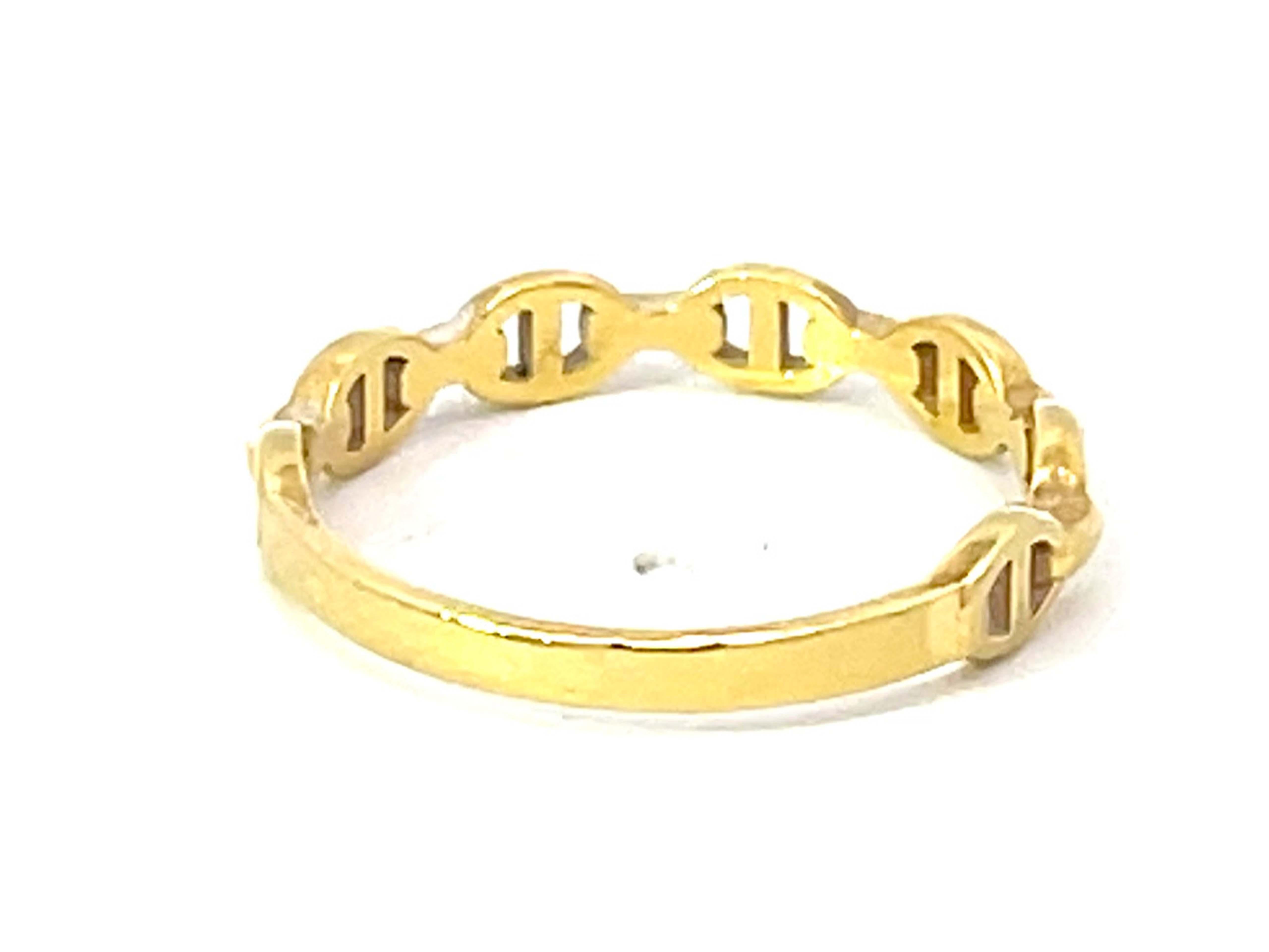 Gold Anchor Link Ring in 18k Yellow Gold In Excellent Condition For Sale In Honolulu, HI