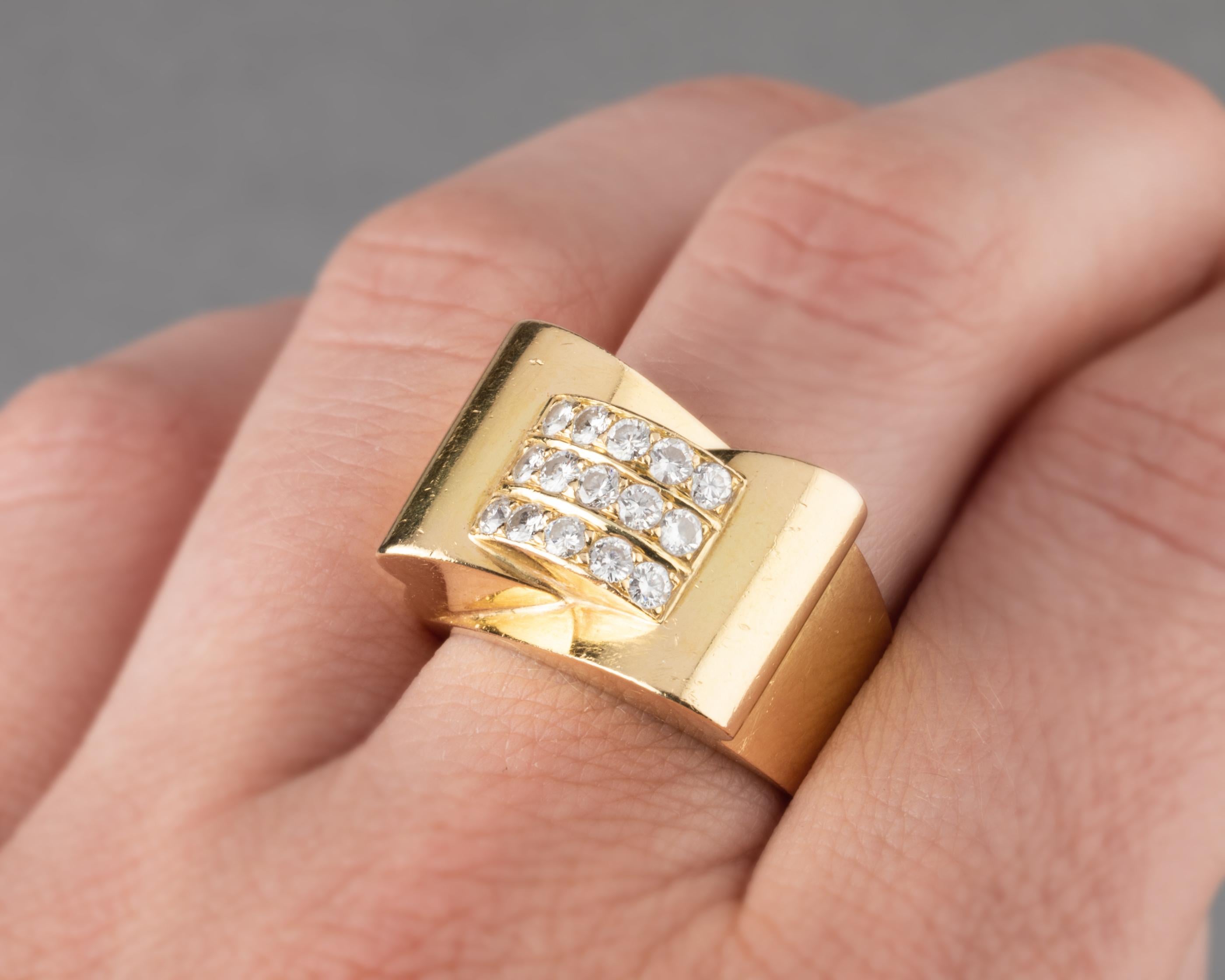 Round Cut Gold and 1 Carat Diamonds French Tank Ring