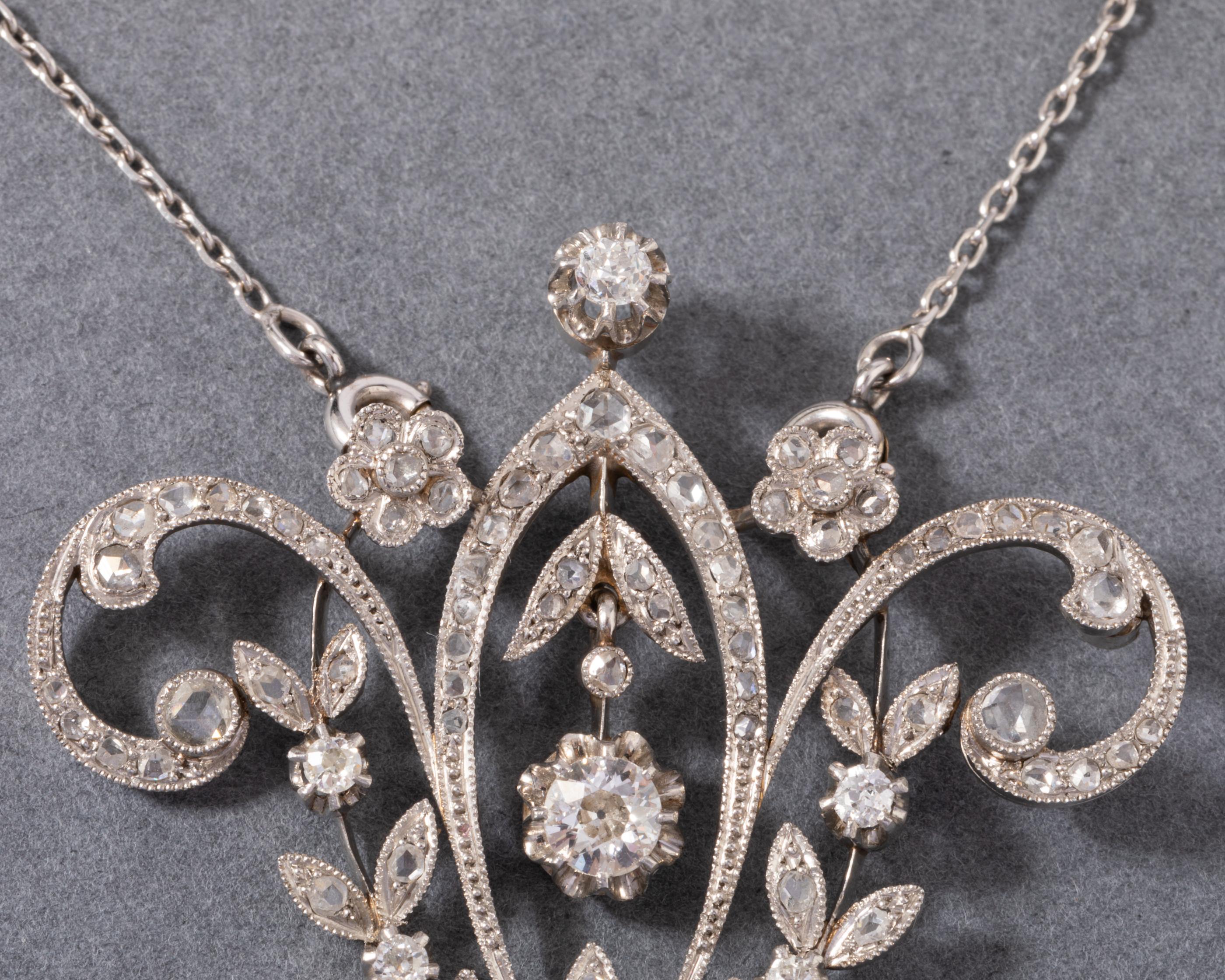 Women's Gold and 1.20 Carats Diamonds French Antique Belle Epoque Pendant Necklace For Sale