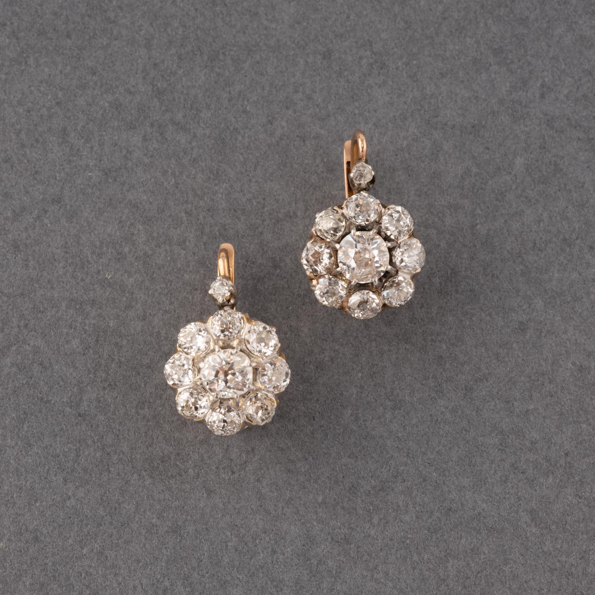 Französische antike Ohrringe aus Gold und 3 Karat Diamanten im Zustand „Gut“ im Angebot in Saint-Ouen, FR