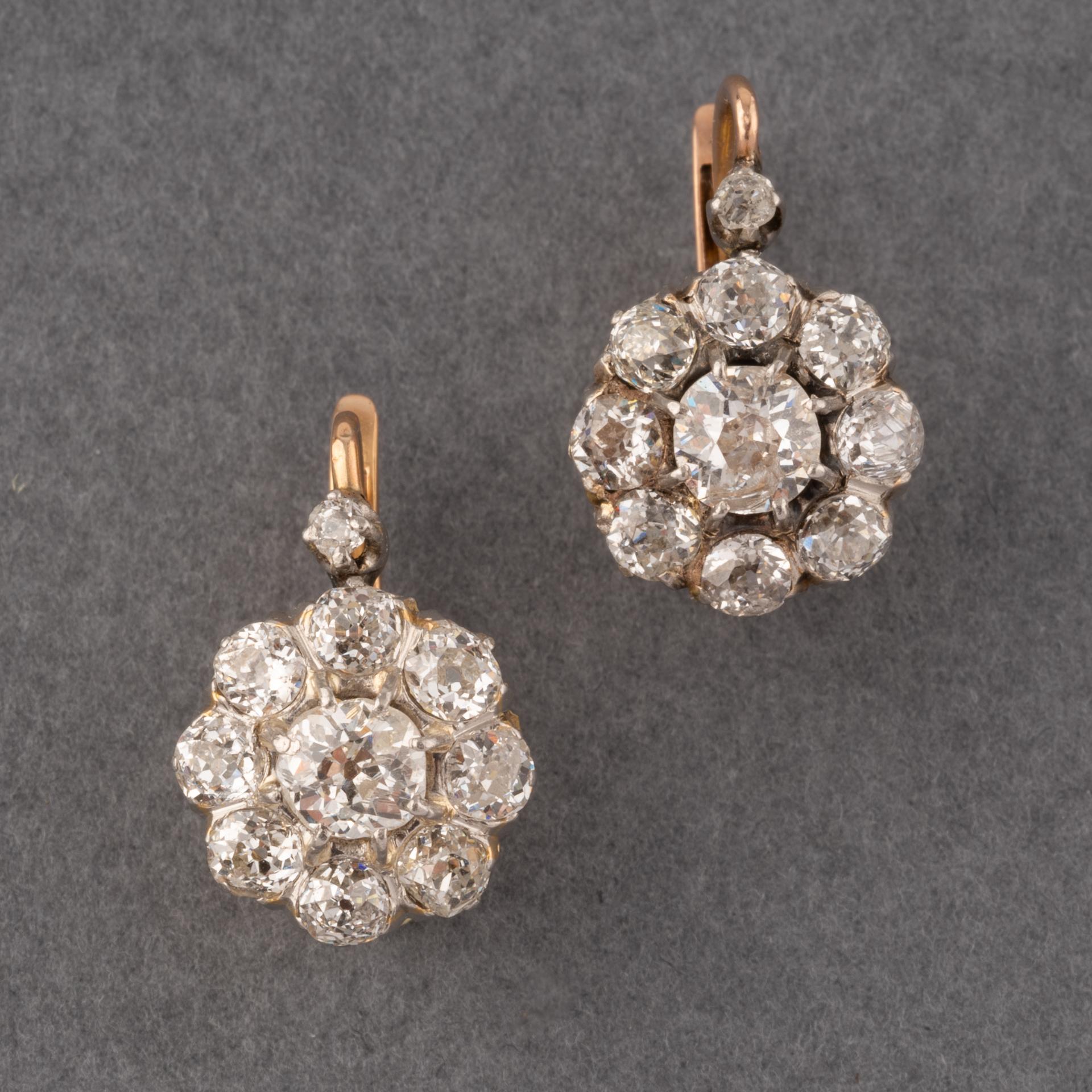 Französische antike Ohrringe aus Gold und 3 Karat Diamanten Damen im Angebot