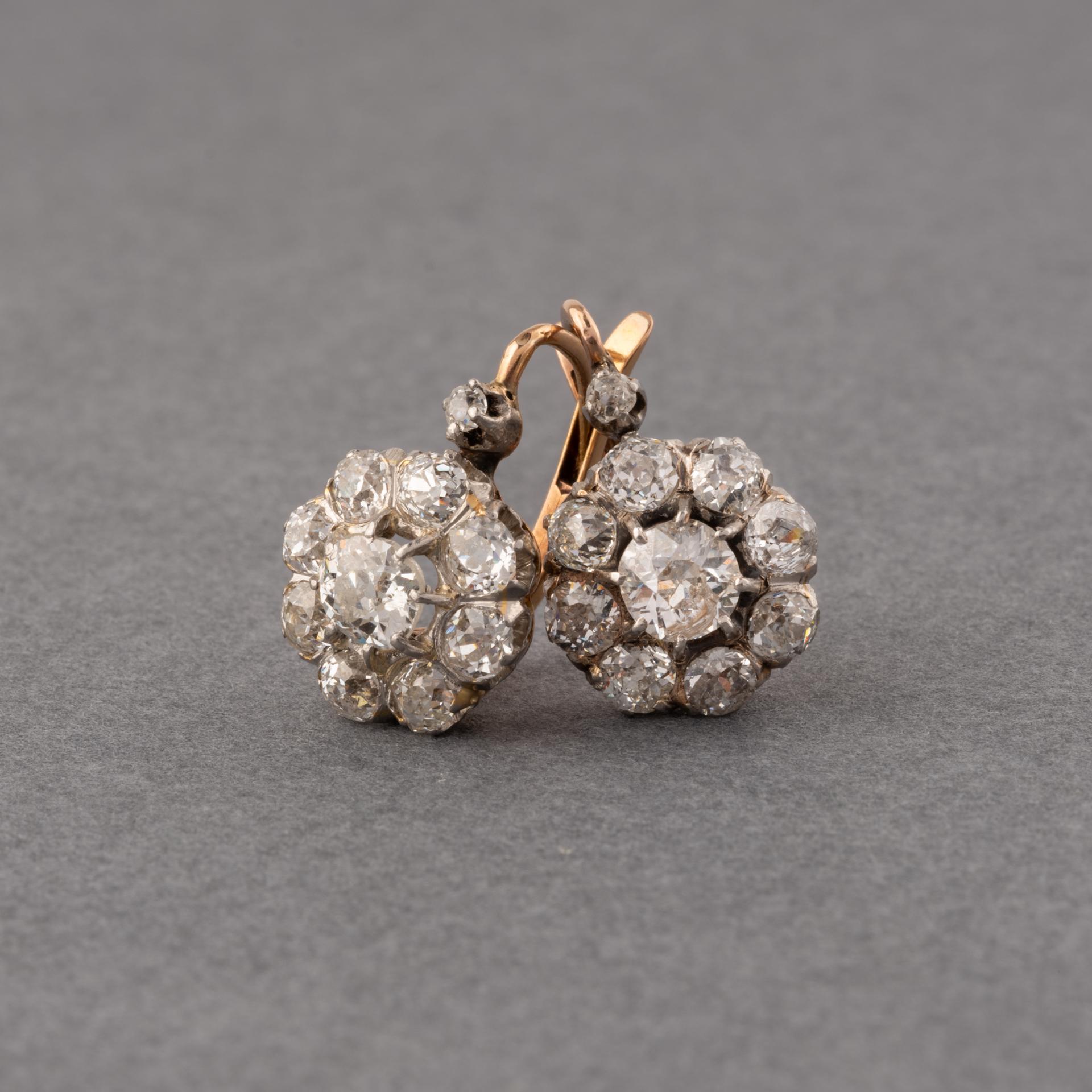 Französische antike Ohrringe aus Gold und 3 Karat Diamanten im Angebot 1