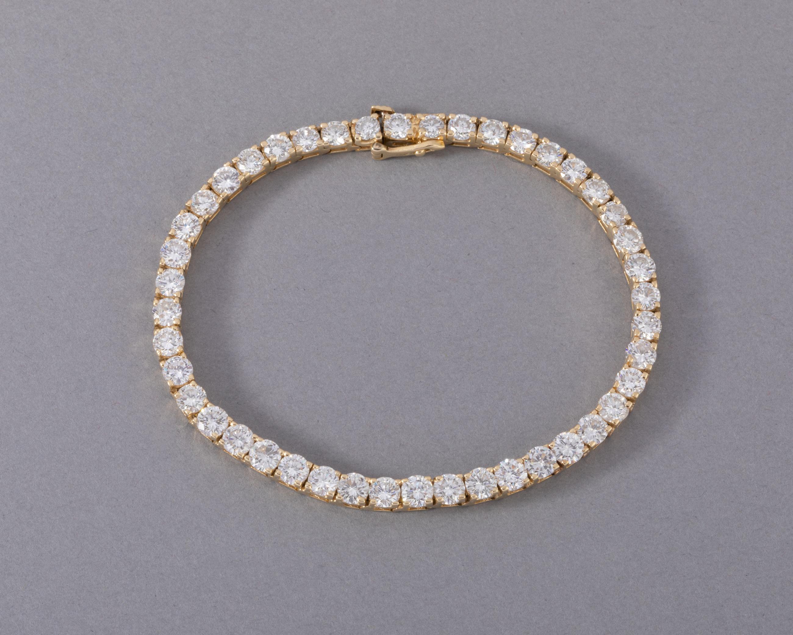 Gold and 9 Carats Diamonds Vintage Tennis Bracelet In Good Condition For Sale In Saint-Ouen, FR